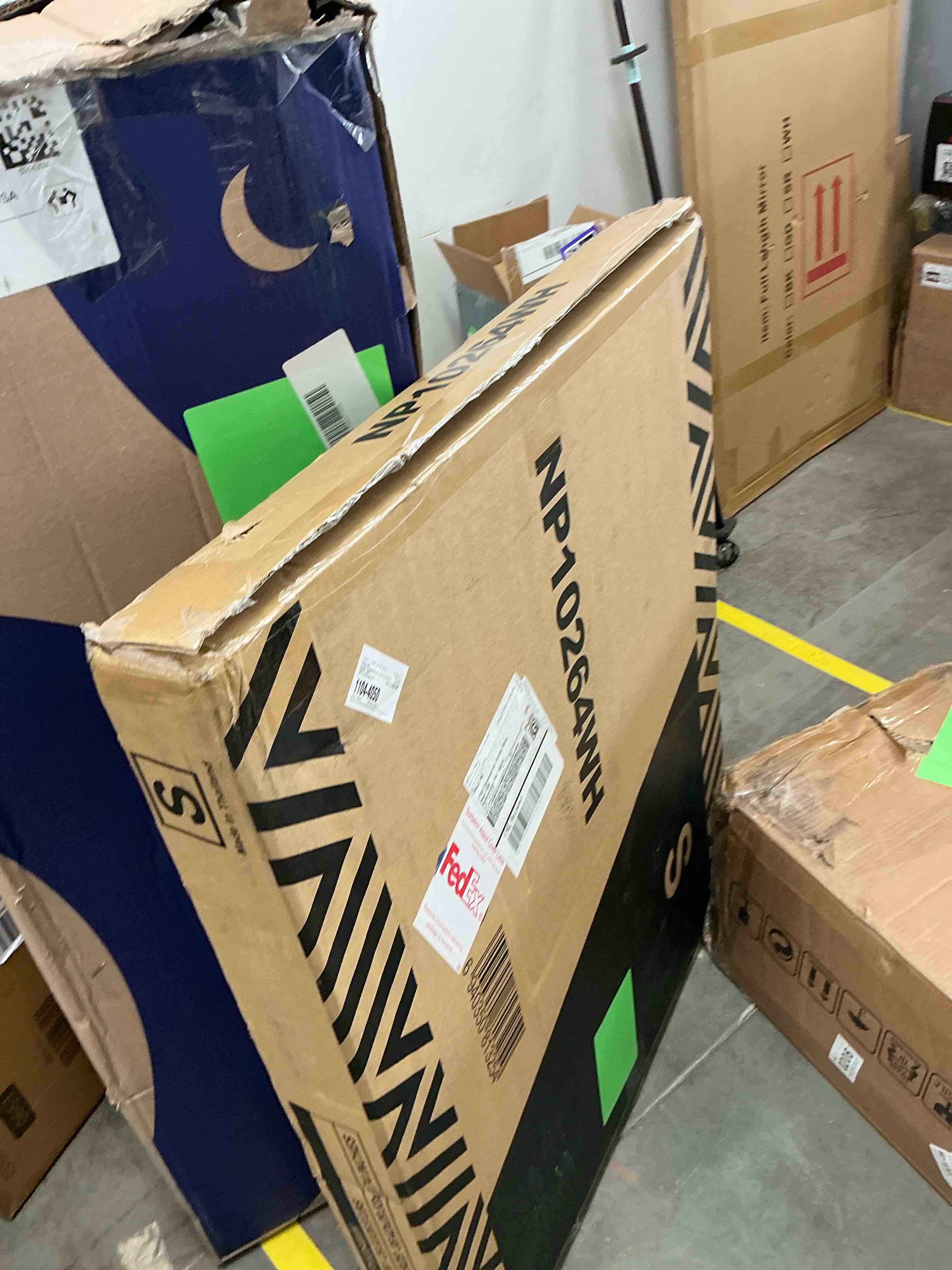 Condition photo showing Good Condition for 6' Folding Table Portable Plastic Indoor Outdoor Picnic Party Dining Camp Tables