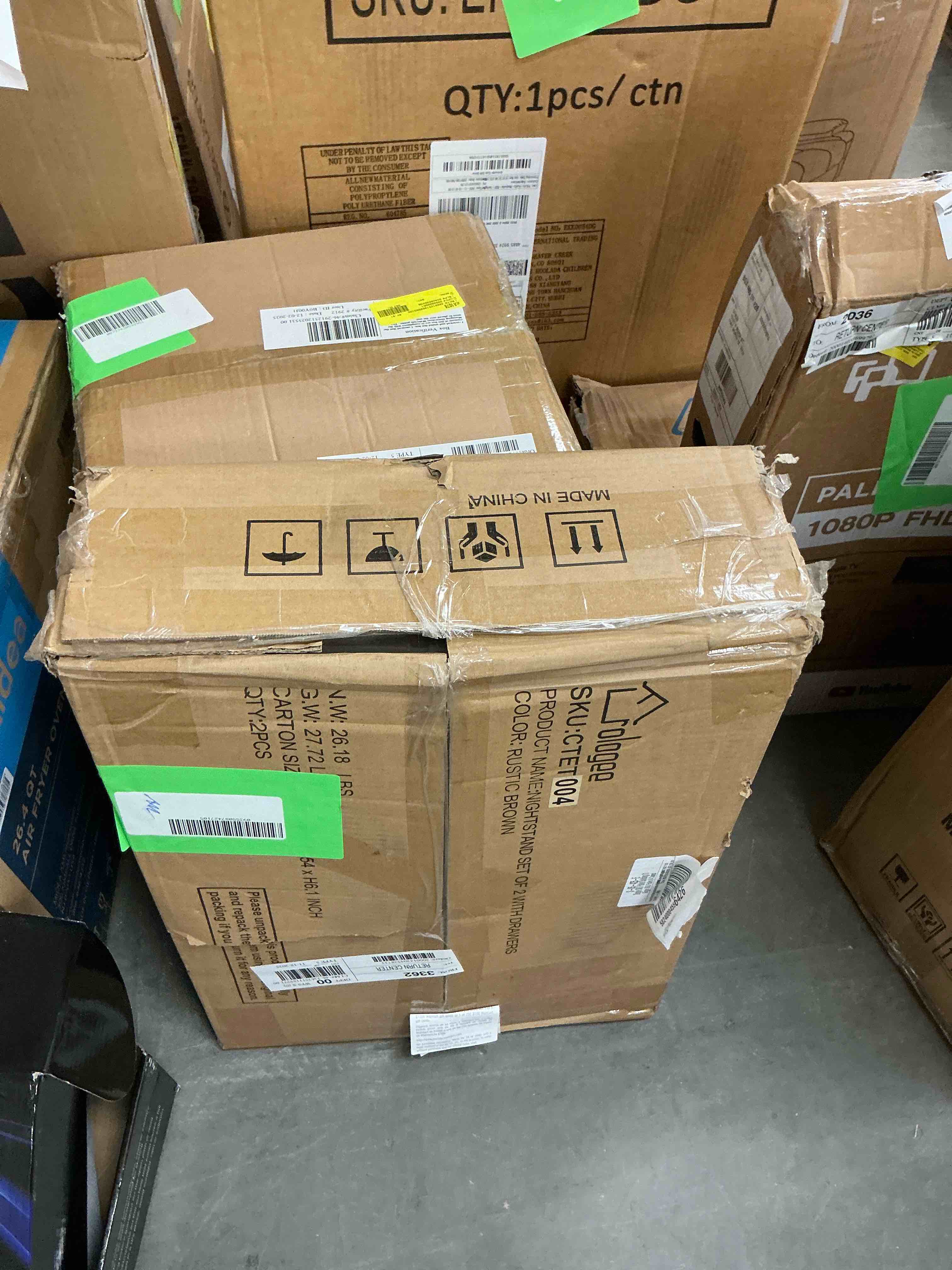 Condition photo showing Good Condition for Satifur Nightstand with Drawers & Shelf,Set of 2 Bedside End Table for Bedroom,Rustic Brown