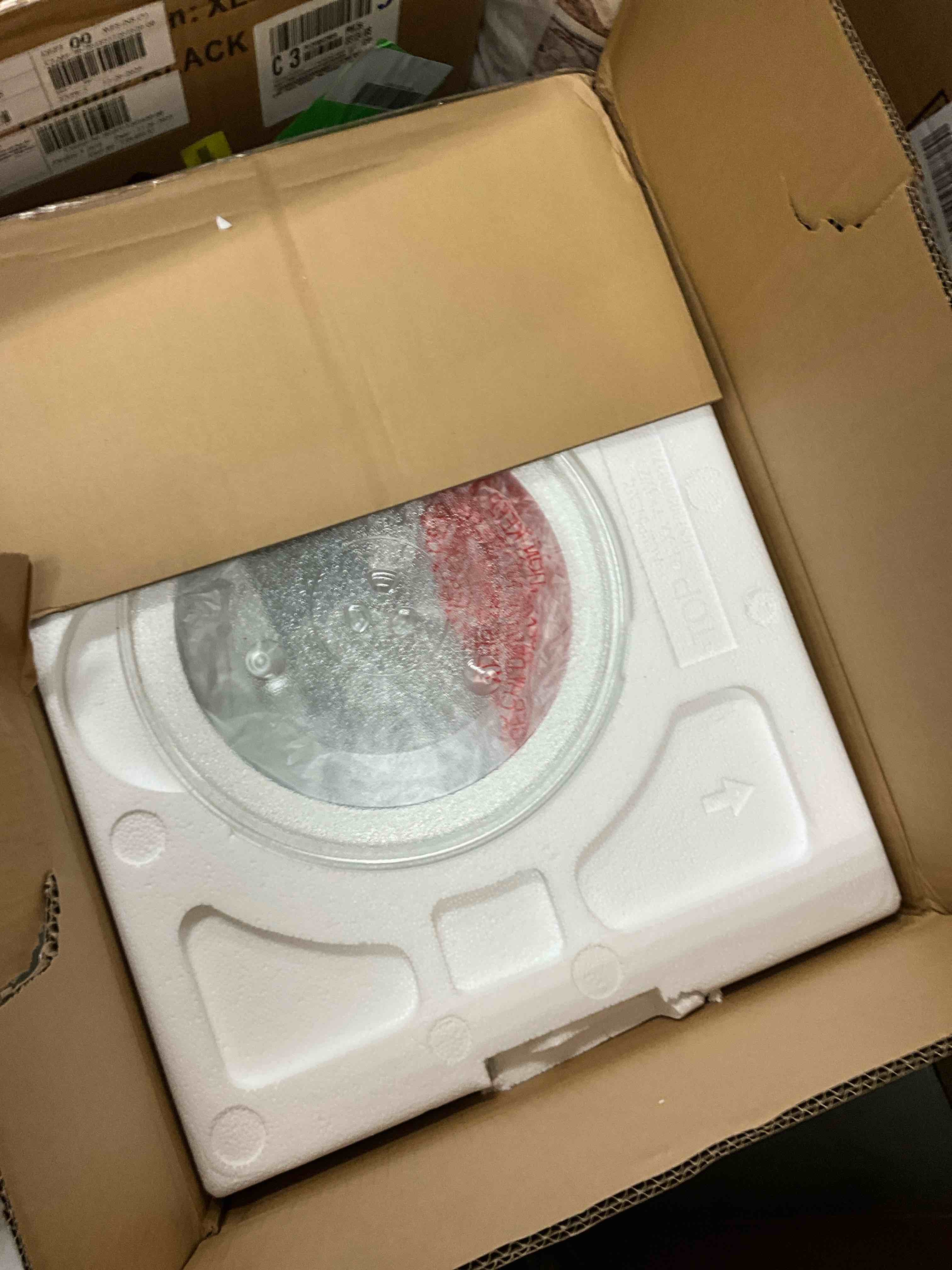 Condition photo showing Good Condition for Toshiba EM131A5C-SS Microwave Oven with Smart Sensor  Easy Clean Interior  ECO Mode and Sound On/Off  1.2 Cu.ft  Stainless Steel