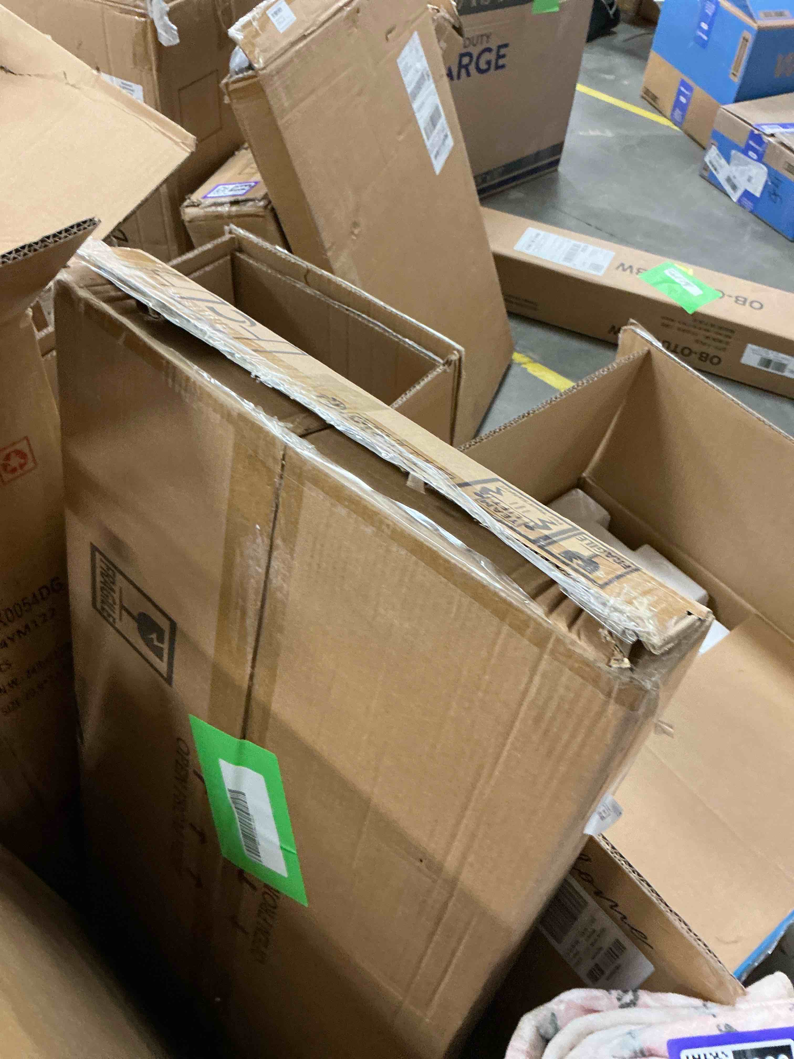 Condition photo showing Good Condition for UBesGoo Set of 2 Nightstand Side Table Night Table White