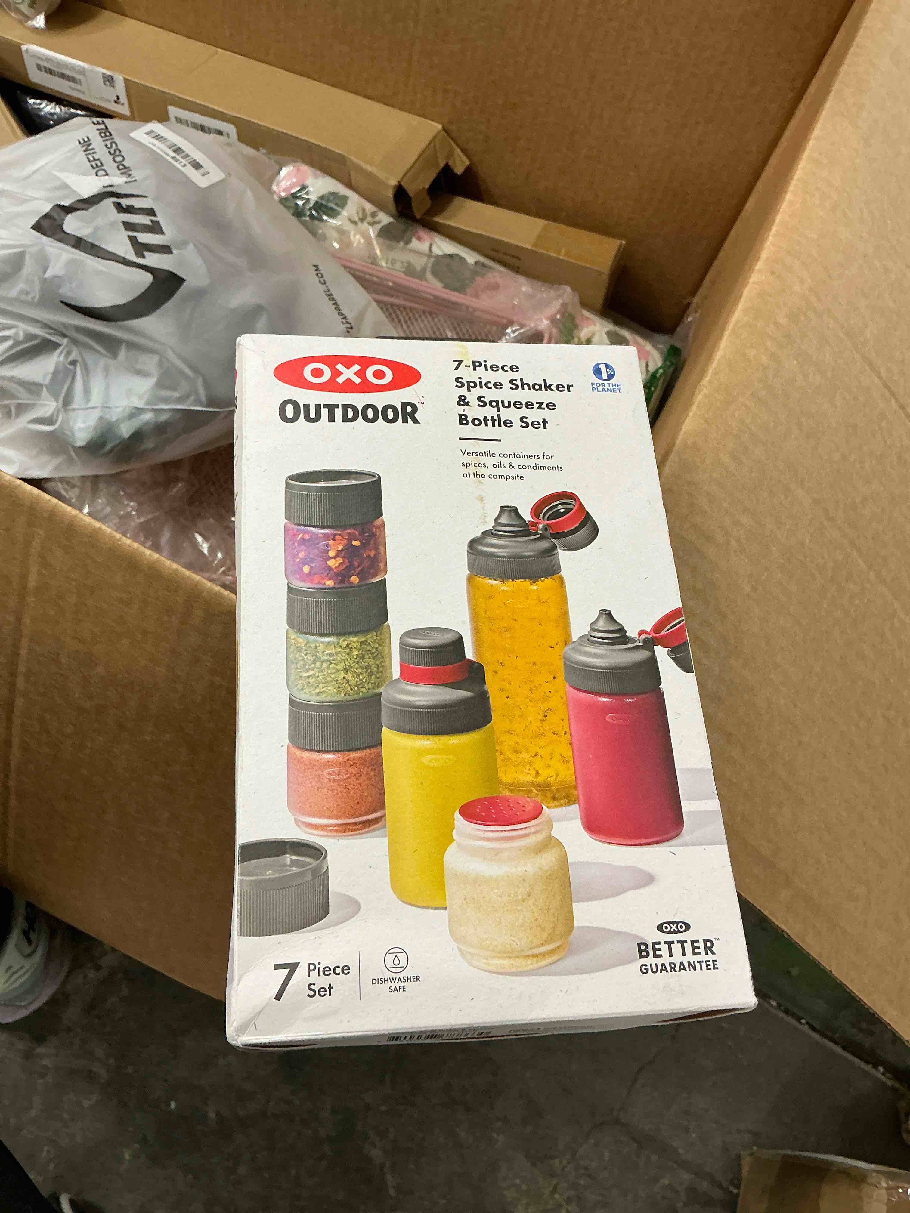 Condition photo showing Good Condition for OXO Outdoor 7-Piece Spice Shaker & Squeeze Bottle Set