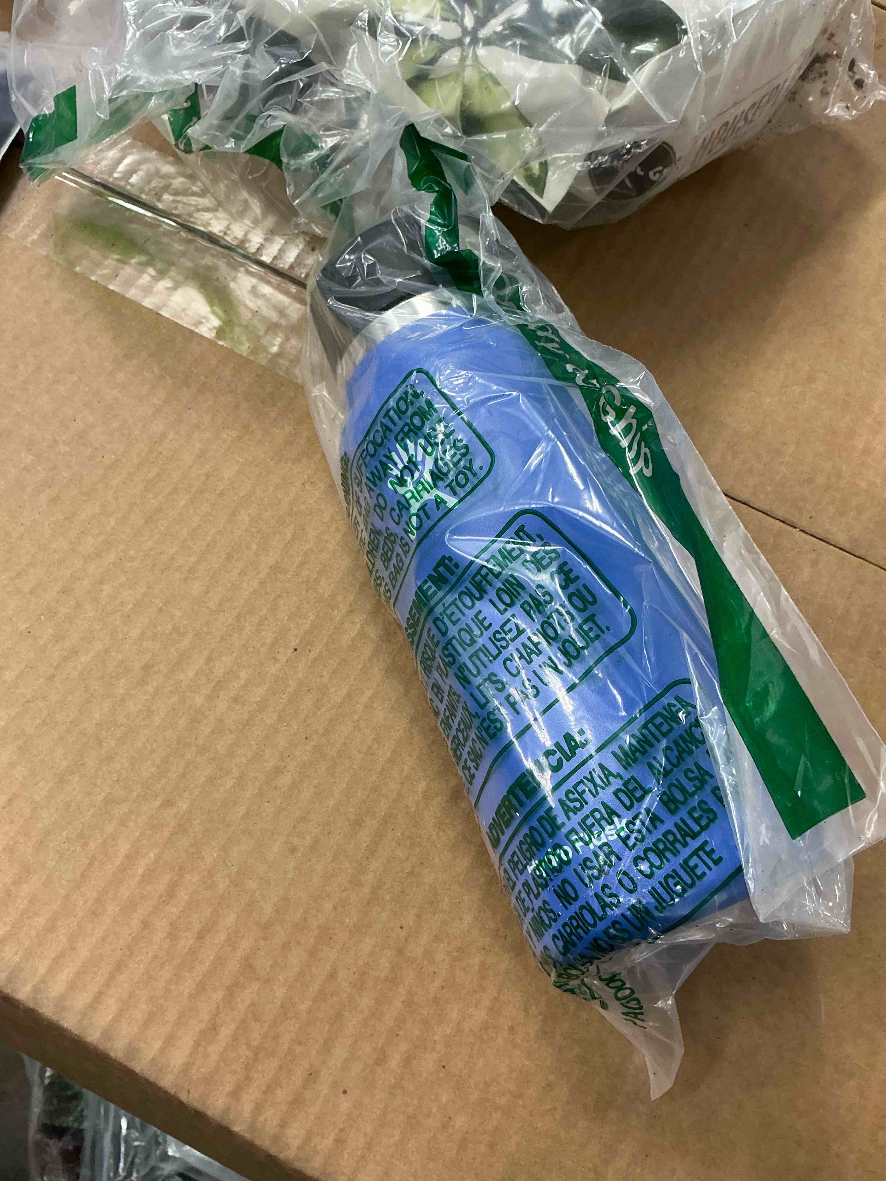 Condition photo showing Good Condition for Hydro Flask Water Bottle - Insulated Stainless Steel - Wide Straw Lid, Non Spill, Leakproof in 32 Oz Cascade Blue