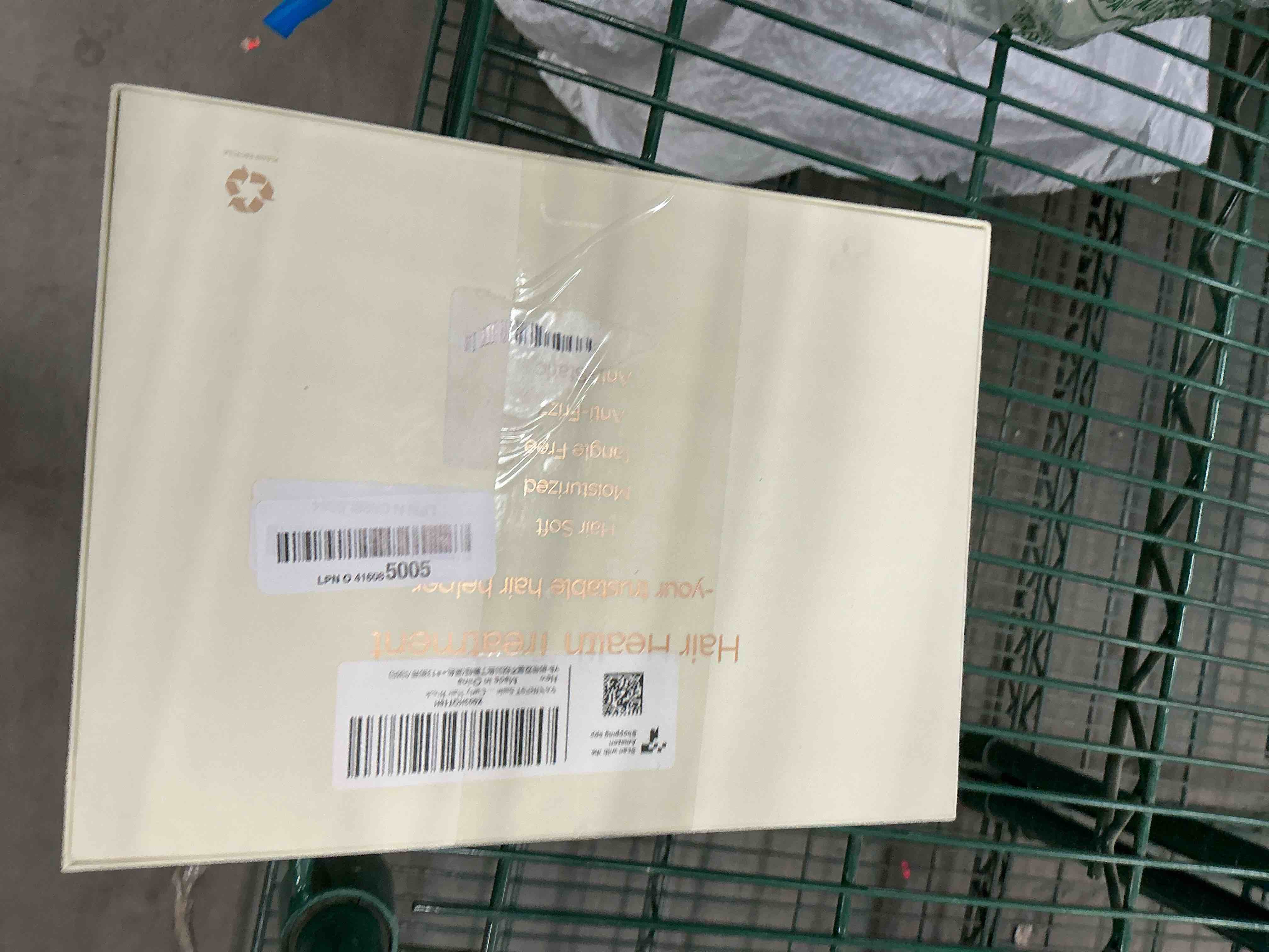 Condition photo showing New/Like New for YANIBEST Silk Bonnet for Sleeping Women Adjustable Double Layer Satin Bonnet Reduce Friction Prevent Frizz Natural Curly Hair Large Black