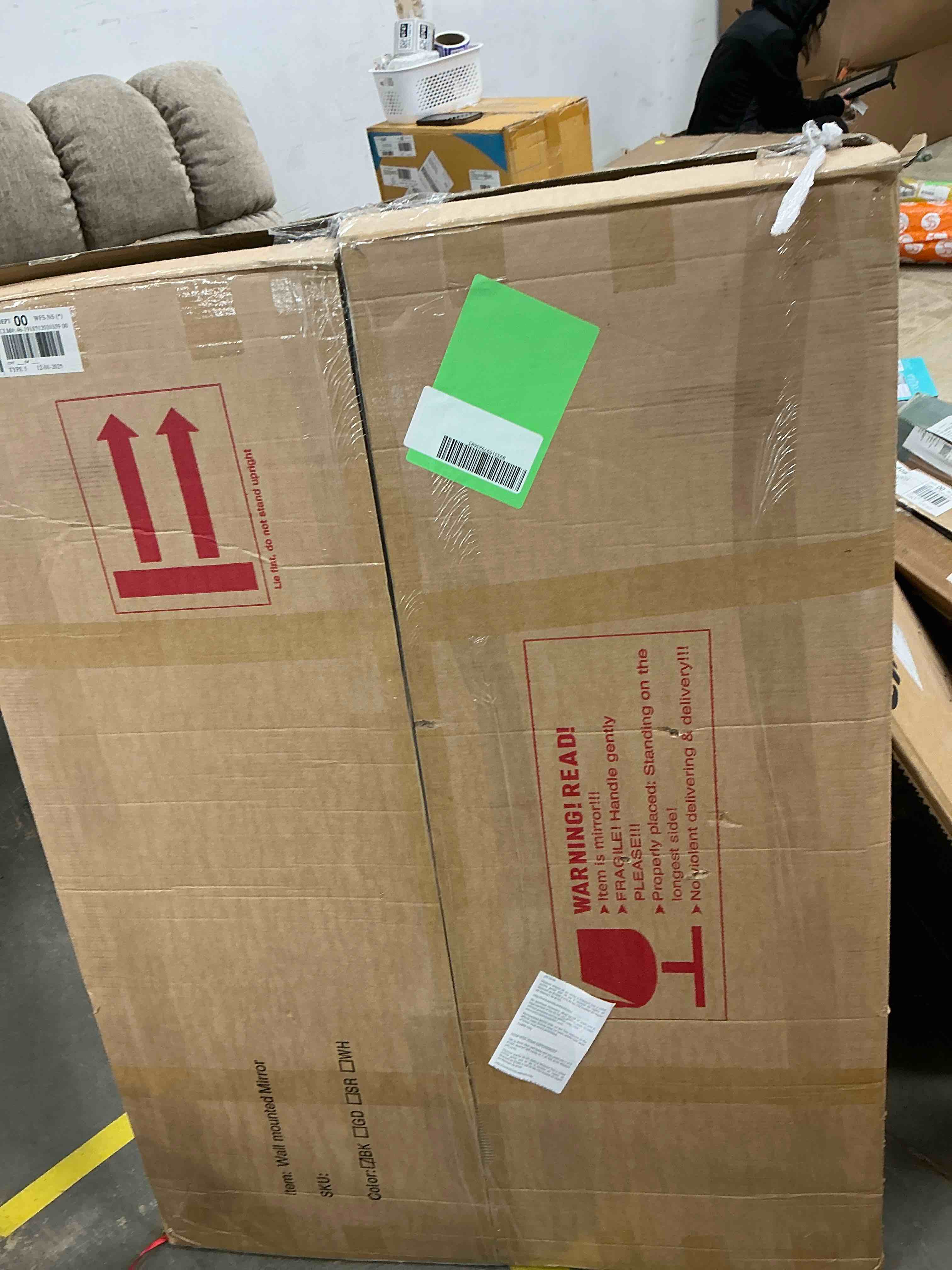 Condition photo showing New/Like New for BEAUTYPEAK 30"x40" Wall Mirror Rounded Corners Hanging Vanity Mirror Black