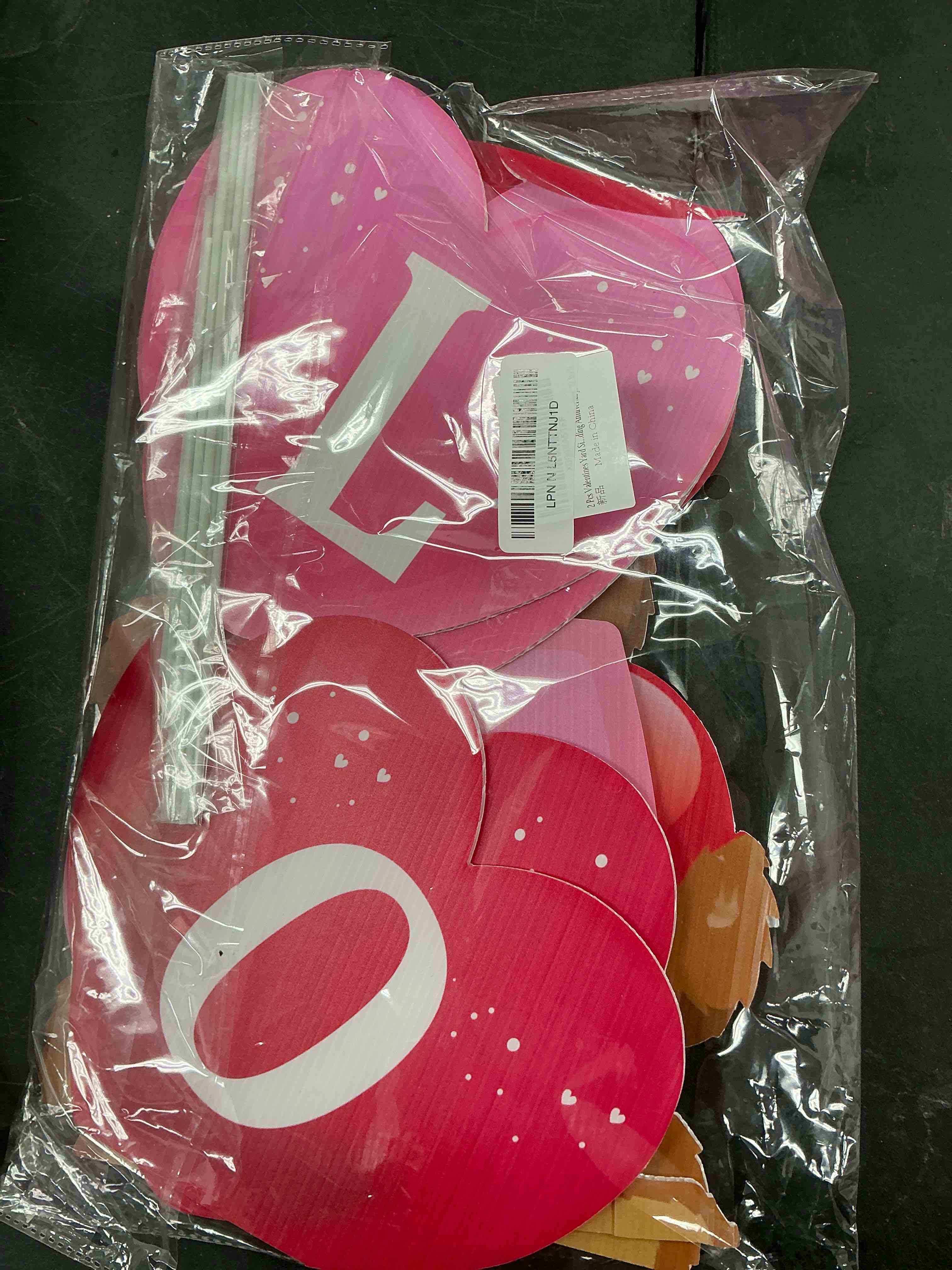 Condition photo showing Good Condition for 2 Pcs Valentine’s Day Yard Signs with Stakes Outdoor Decorations, 32 Inch Red Plastic Love Bear Decor, Outdoor Lawn Garden Stakes Signs for Home & Wedding Party