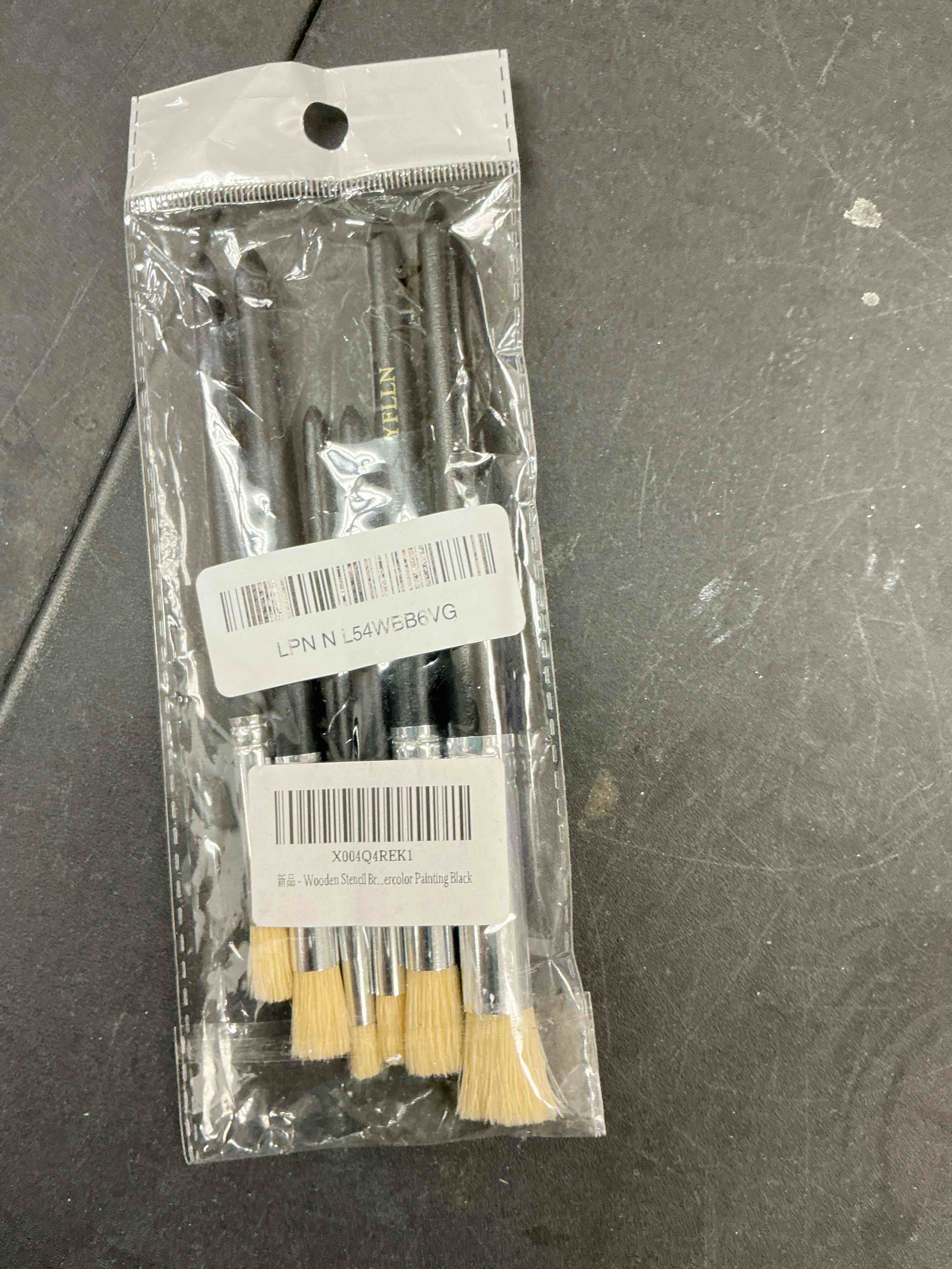 Condition photo showing New/Like New for Wooden Stencil Brushes Natural Stencil Bristle Dome Art Painting Brushes Wood Paint Template Brush for Painting On Stencil Projects, Card Making, DIY, Crafts and Acrylic Oil Watercolor Painting Black