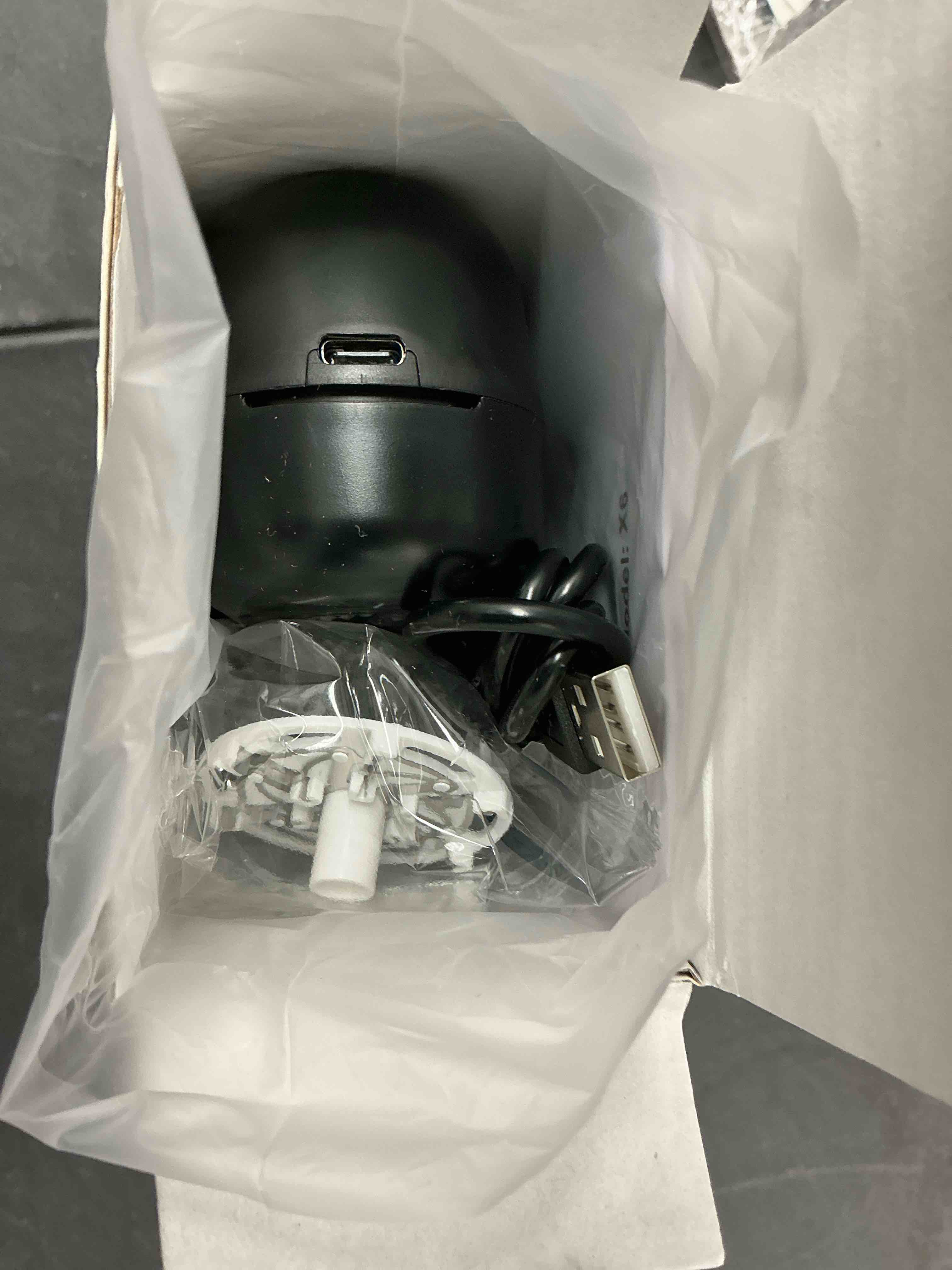 Condition photo showing Good Condition for Fabric Shaver, Ziitty Lint Remover for Clothes, Type-C Rechargeable Lint Shaver with LCD Display & 6-Blade, Sweater Shavers to Remove Pilling?Fuzz Remover Fabric Shaver for Clothing and Furniture Standard Light Black