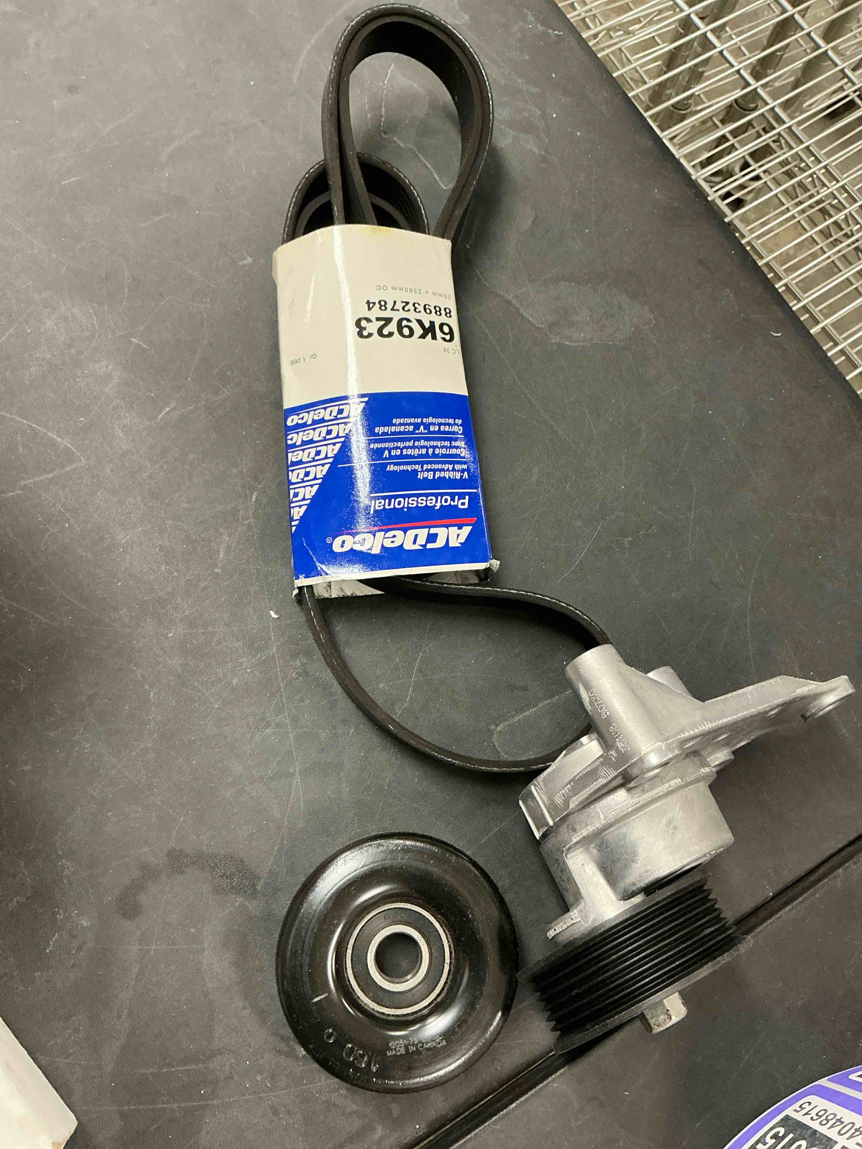 Condition photo showing Good Condition for ACDelco Gold ACK060923 (19311144) Serpentine Drive Belt Tensioner Kit