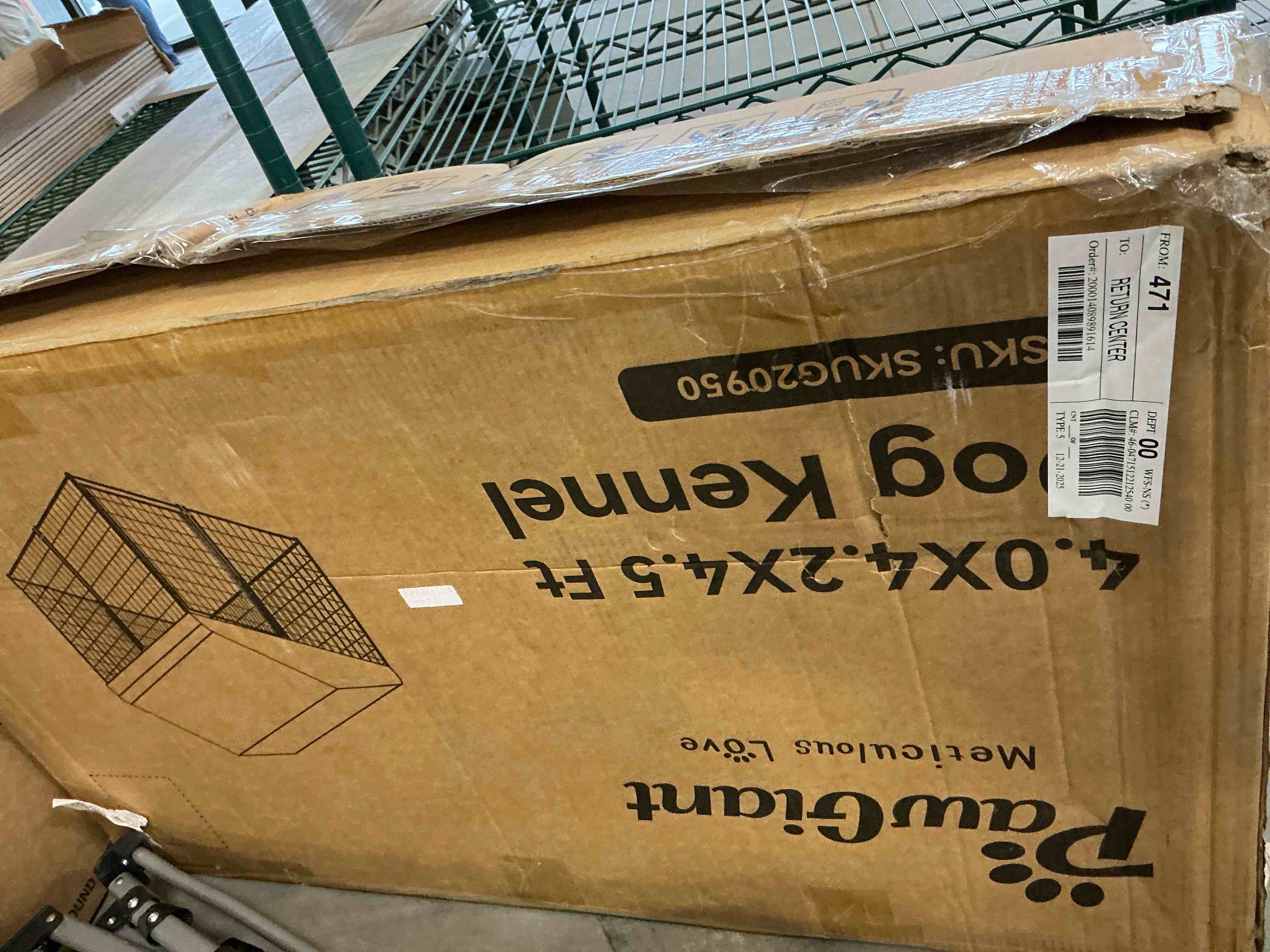 Condition photo showing Good Condition for Dog Kennel, DOMIPET Large Dog Kennel for Outdoor, 4ft x 4.2ft x 4.5ft Heavy Duty Pet Crate with Oxford Cloth Roof