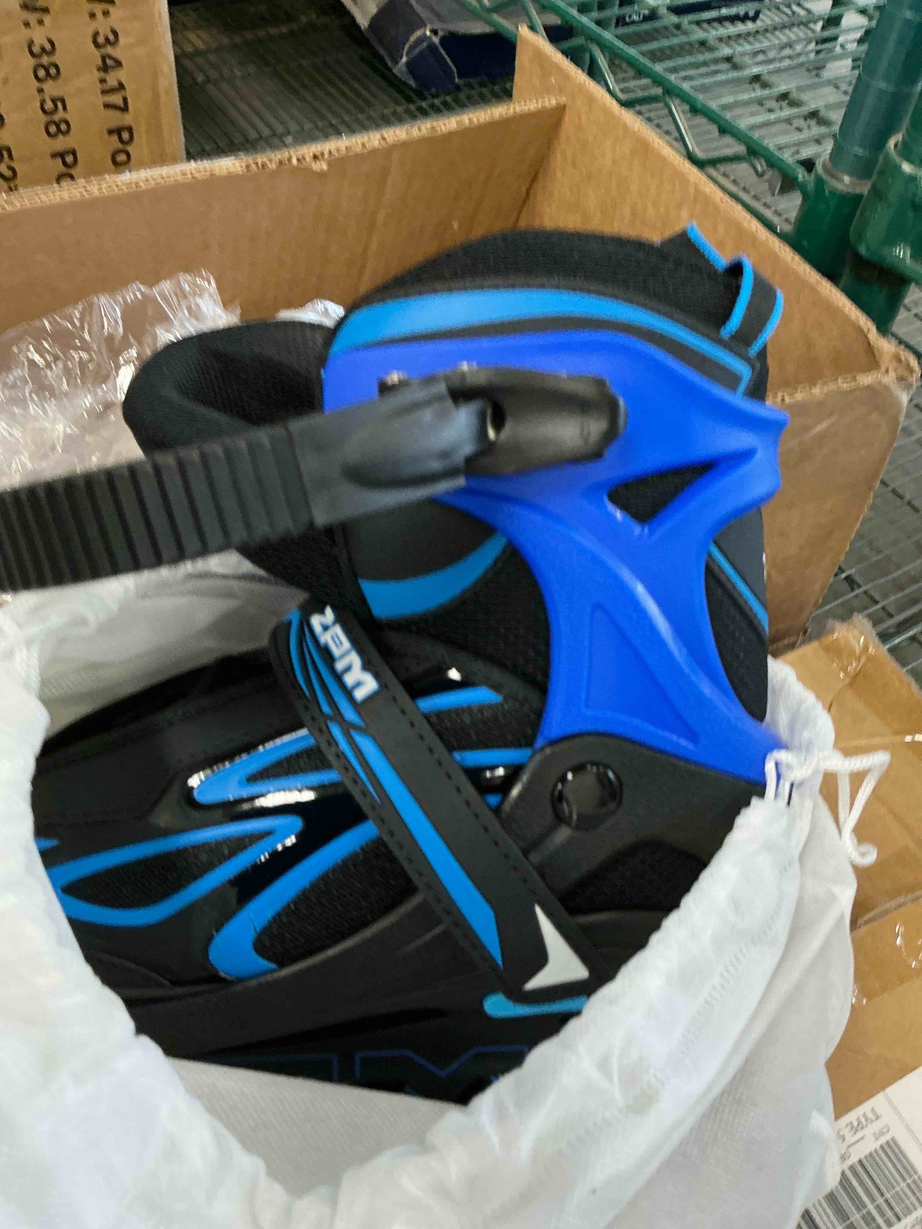 Condition photo showing New/Like New for 2PM SPORTS Vinal Girls Adjustable Inline Skates with Light up Wheels Beginner Skates Fun Illuminating Roller Skates for Kids Boys and Ladies - Blue Large(4Y-7Y US)