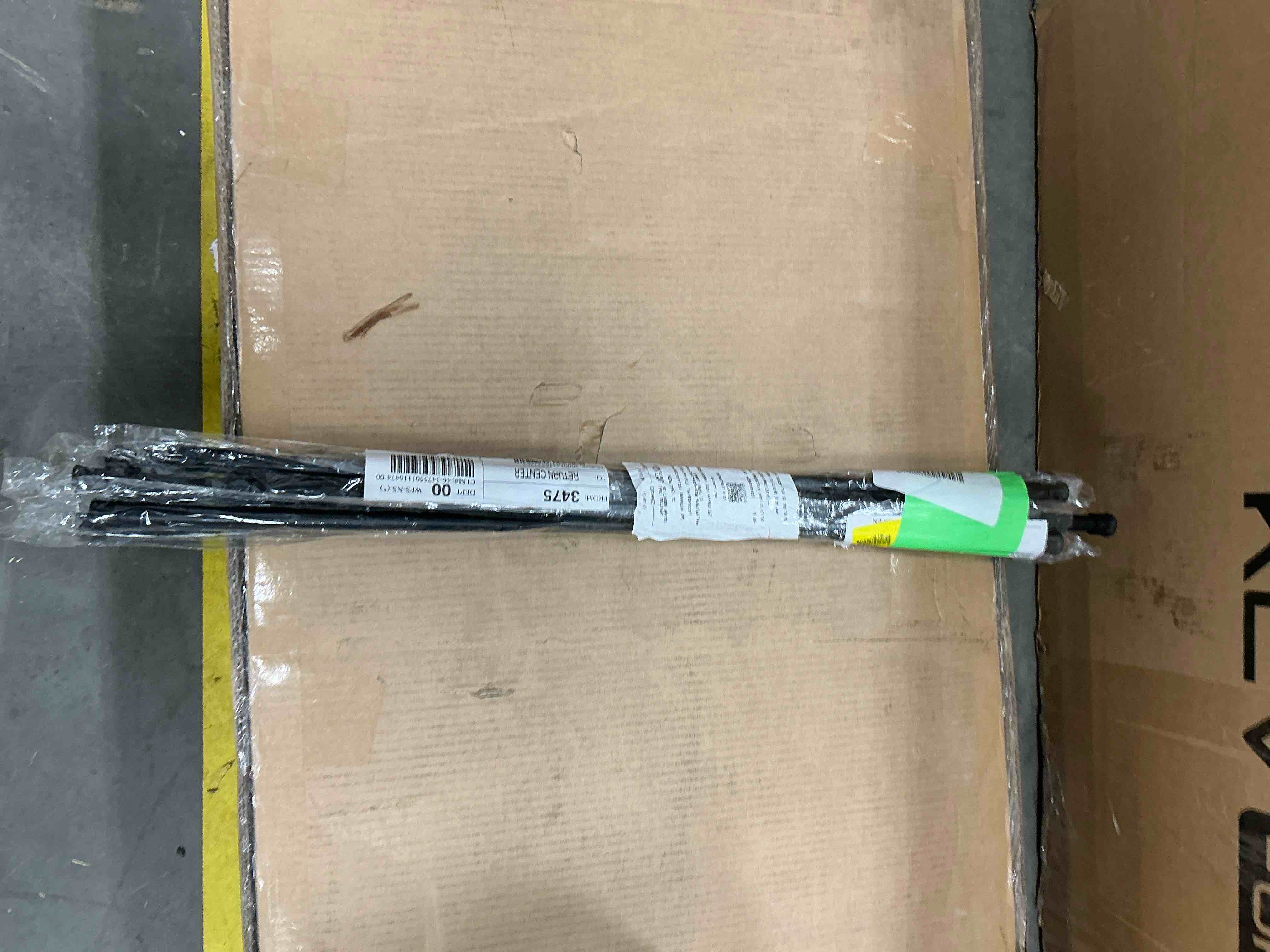 Condition photo showing New/Like New for BEAMNOVA 6Pcs Tension Curtain Rod for Windows Cabinet Wardrobe Closet 28 -48  Adjustable  1/2  Diameter  Black