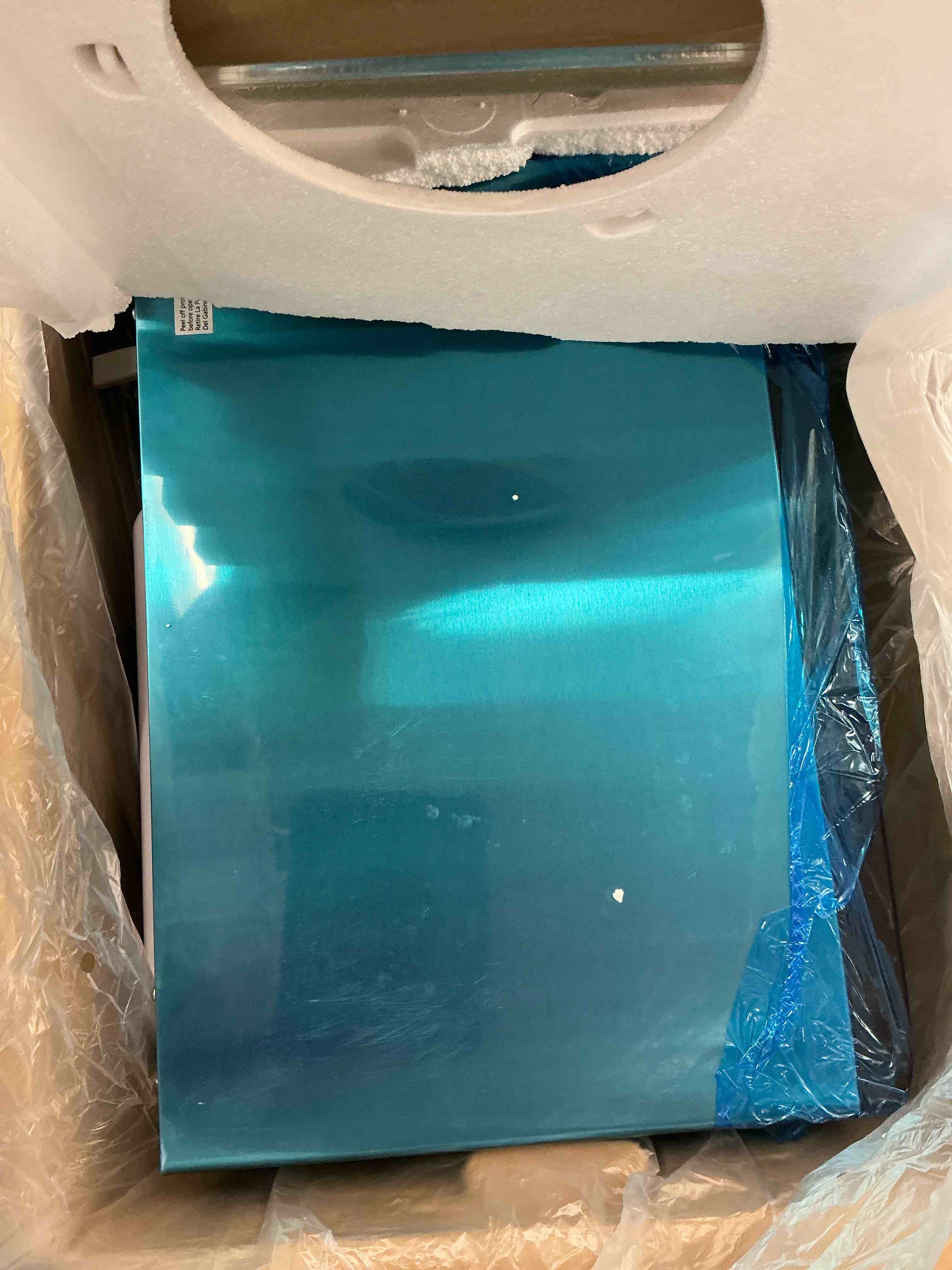 Condition photo showing New/Like New for GE GCST11X1WSS 21 Inch Wide 1.1 Cu. Ft. 950 Watt Countertop Microwave with Touch Controls