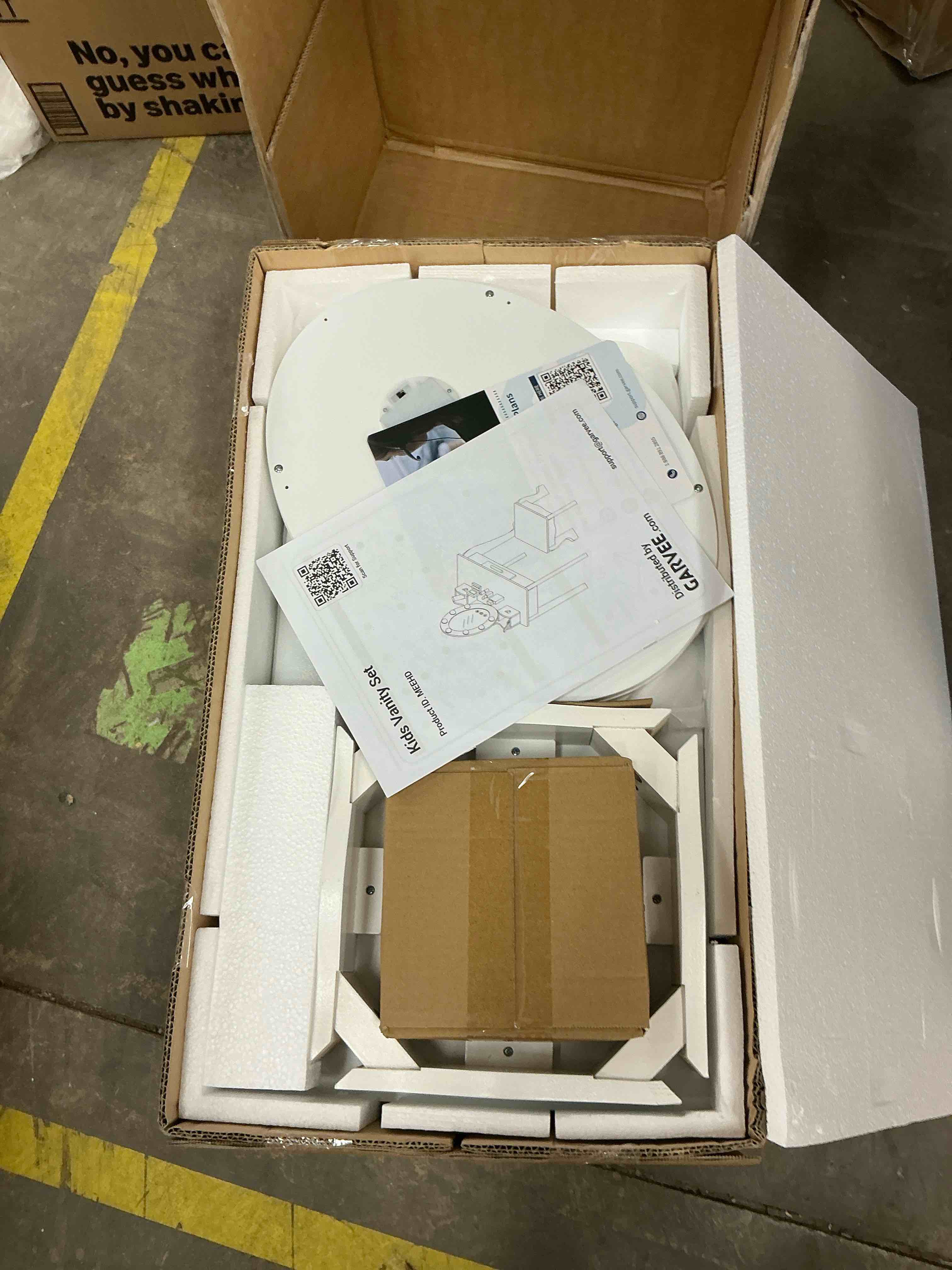 Condition photo showing New/Like New for Zzistar Girl Vanity Table and Chair Set, Kids Wood Makeup Dressing Table with Lights, Mirror, Drawer & Stool