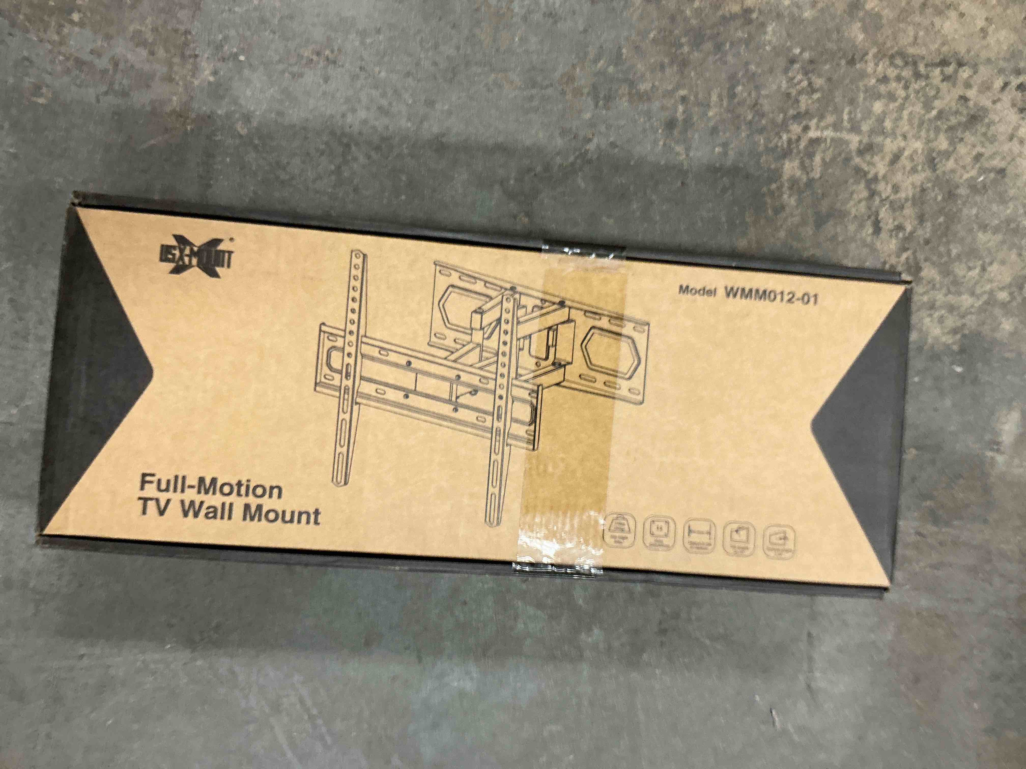 Condition photo showing Good Condition for USX MOUNT Full Motion TV Wall Mount for 26-65  TVs  Hold up to 110lbs with Max VESA 400x400mm & 16  Wood Stud