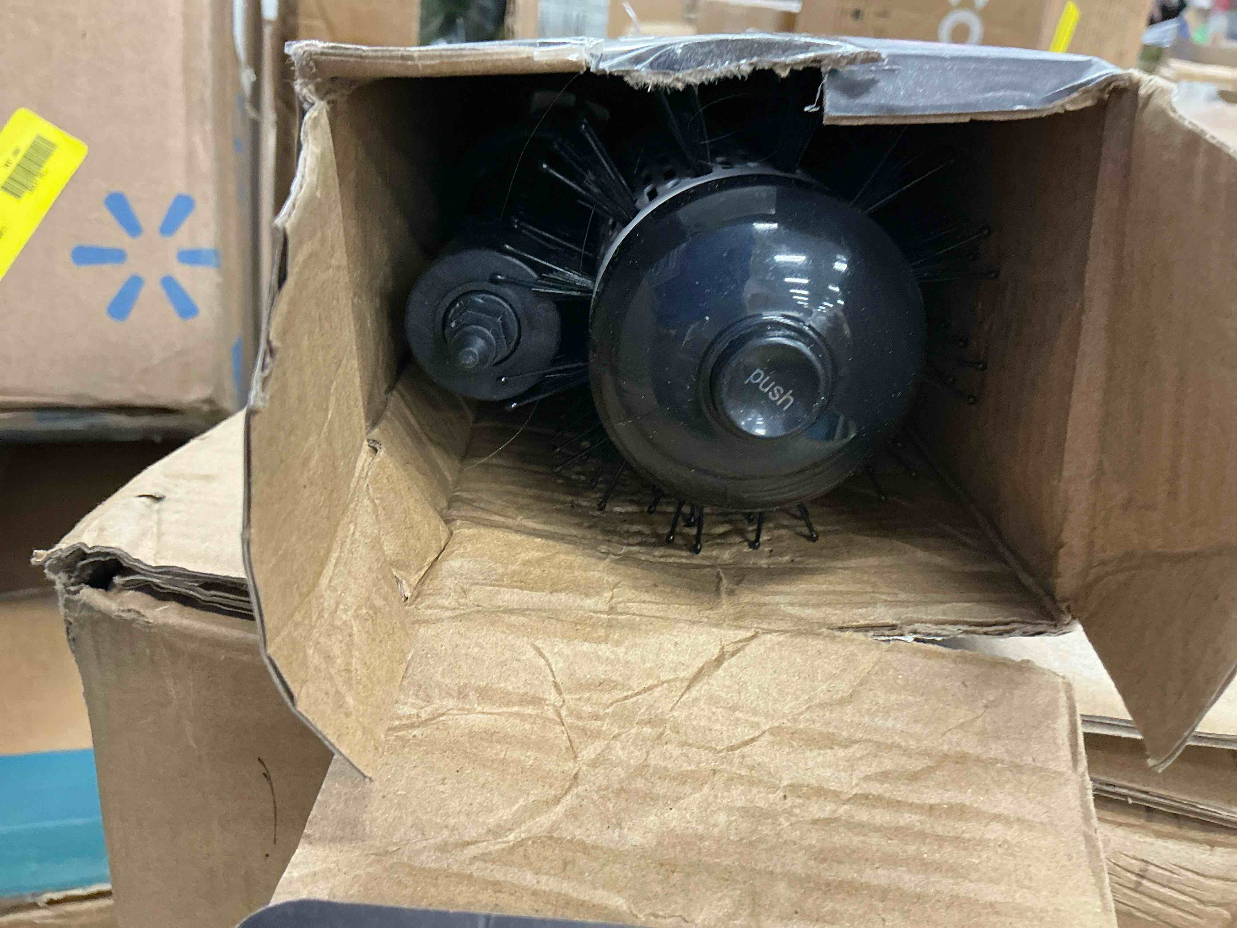 Condition photo showing Good Condition for 3 in 1 Hot Air Styler and Rotating Hair Dryer,Cepillo Giratorio Secador De Cabello,3-in-1 Hot Air Styler and 360 Rotating Hair Dryer for Dry Hair, Curl Hair, Straighten Hair