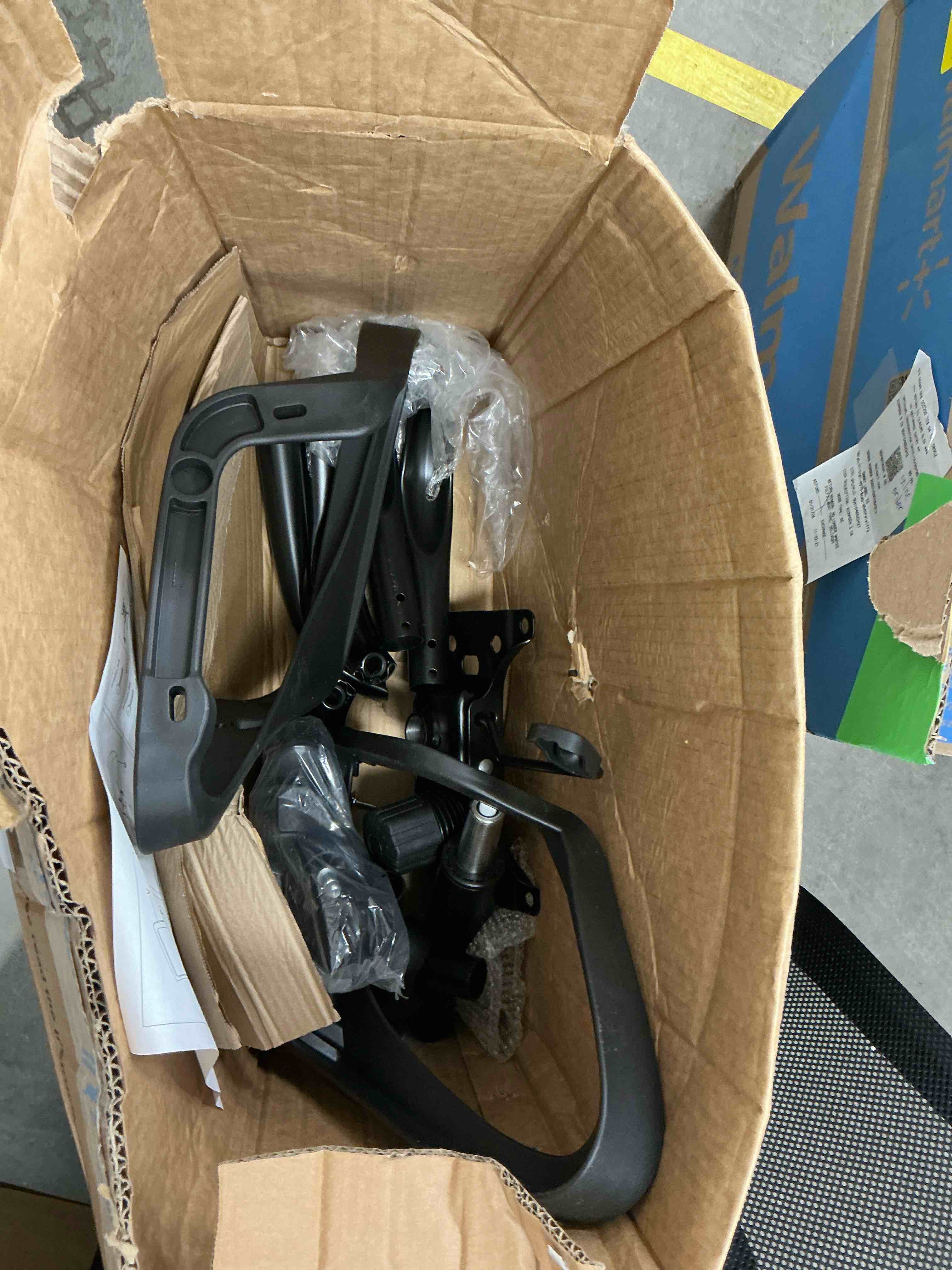 Condition photo showing Good Condition for JONPONY Ergonomic Office Chair, Lumbar Support, Adjustable Height with Armrests for Adults,Black