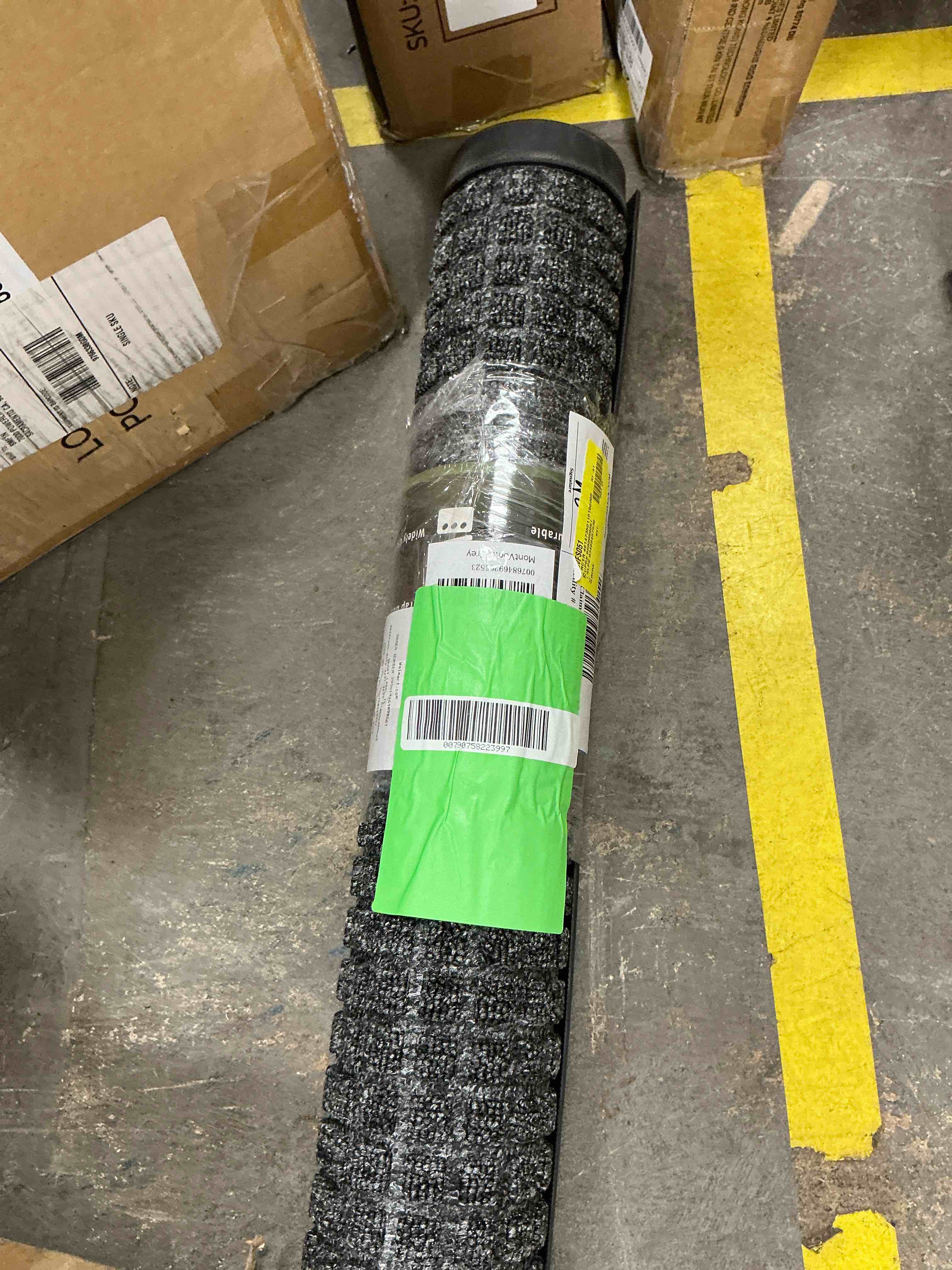 Condition photo showing Good Condition for SIXHOME Outdoor Mat Non Slip Doormat 17"x30" Front Door Mat Outside Absorbent Rubber Welcome Mat Low Profile Dirt Trapper Indoor Outdoor Doormat Thicken Checker Entryway Rug Floor Mat Gray