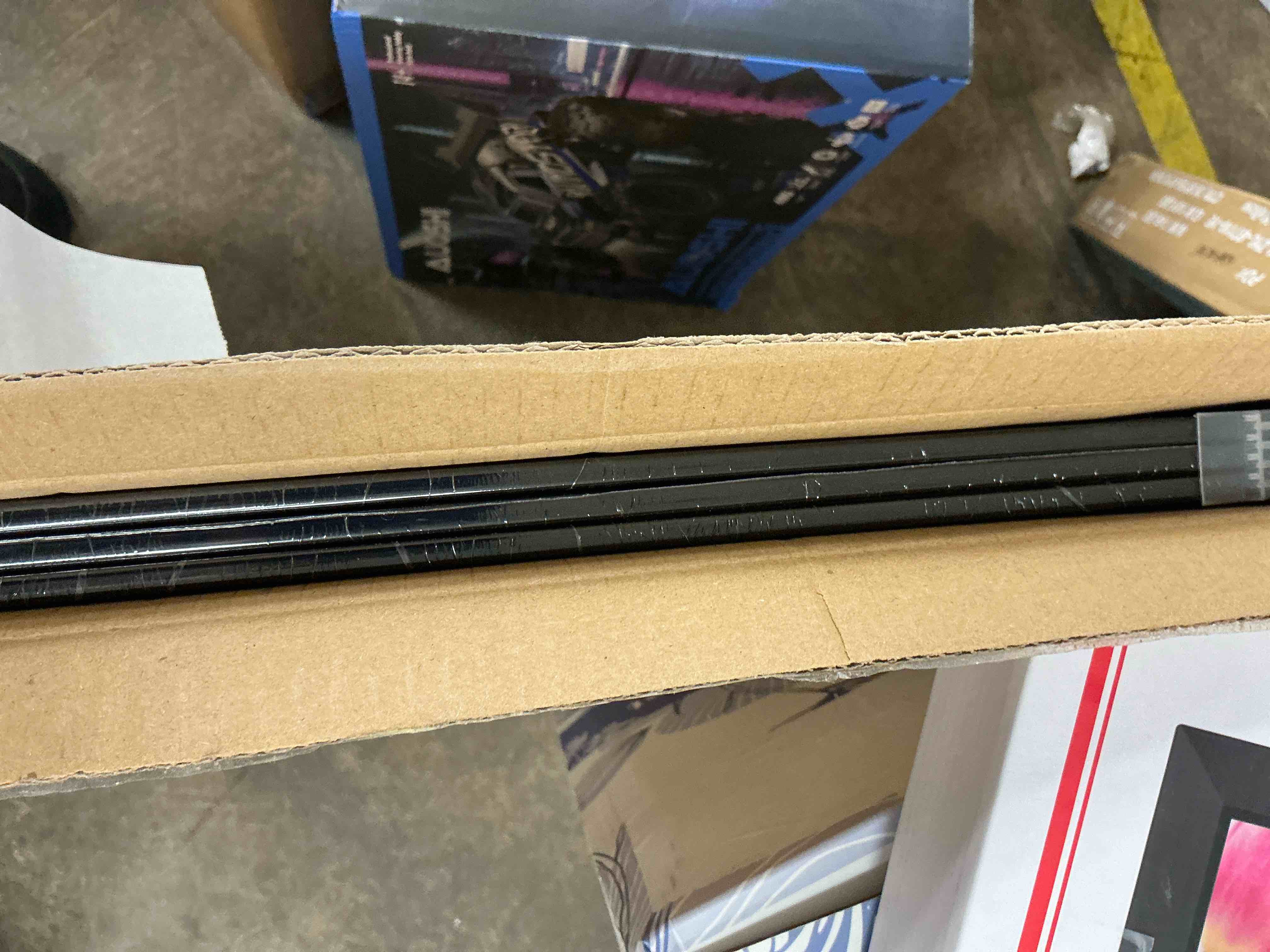 Condition photo showing New/Like New for Sindcom 16x24 Picture Frames   Gallery Wall Poster Frames Set of 3   Black