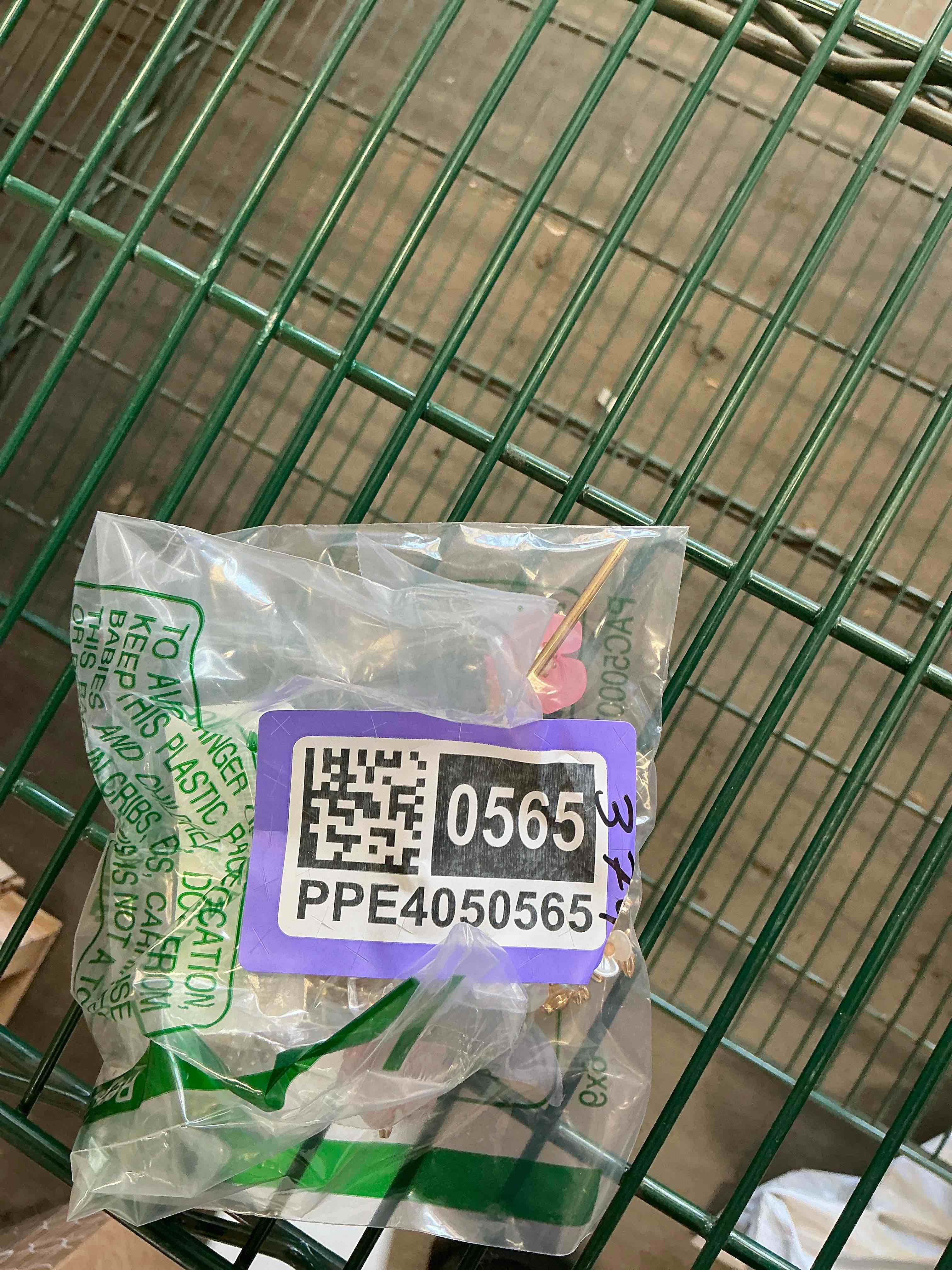 Condition photo showing Good Condition for 5PCS Bluebell Tassels Hairpin, Crystal Rhinestone Pearl Hair Clips Headpiece Retro Flower Chinese Hanfu Wedding Brides Hair Accessories Jewelry for Women Girls Updo Long Hair