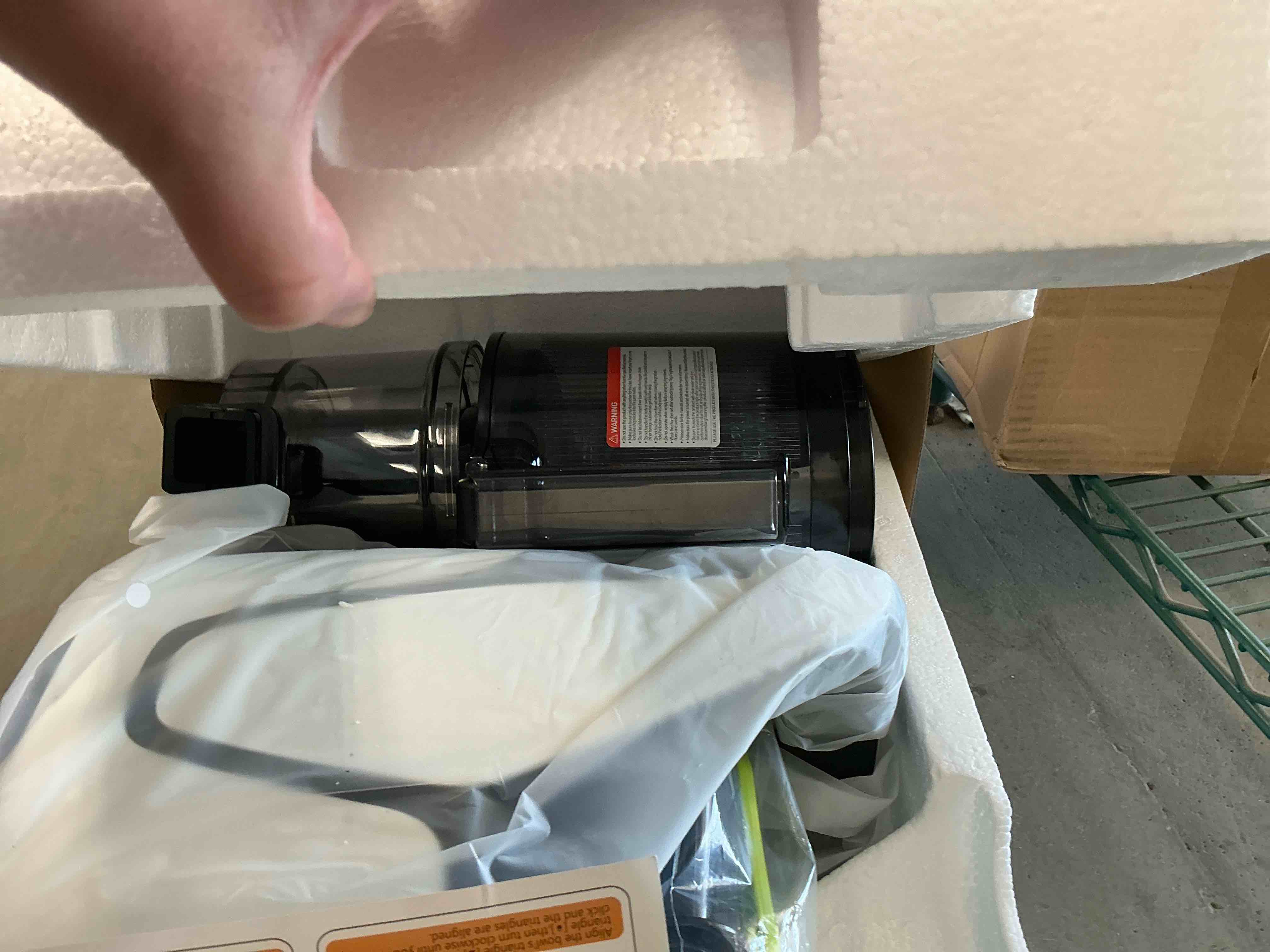 Condition photo showing Good Condition for EanOruus Juicer Machines, 3-in-1 Cold Press Juicer with 6.5" Extra Large Chute, 100oz Large Capacity, AC Motor, Makes Juice, Nut Milk & Sorbet, Bright White