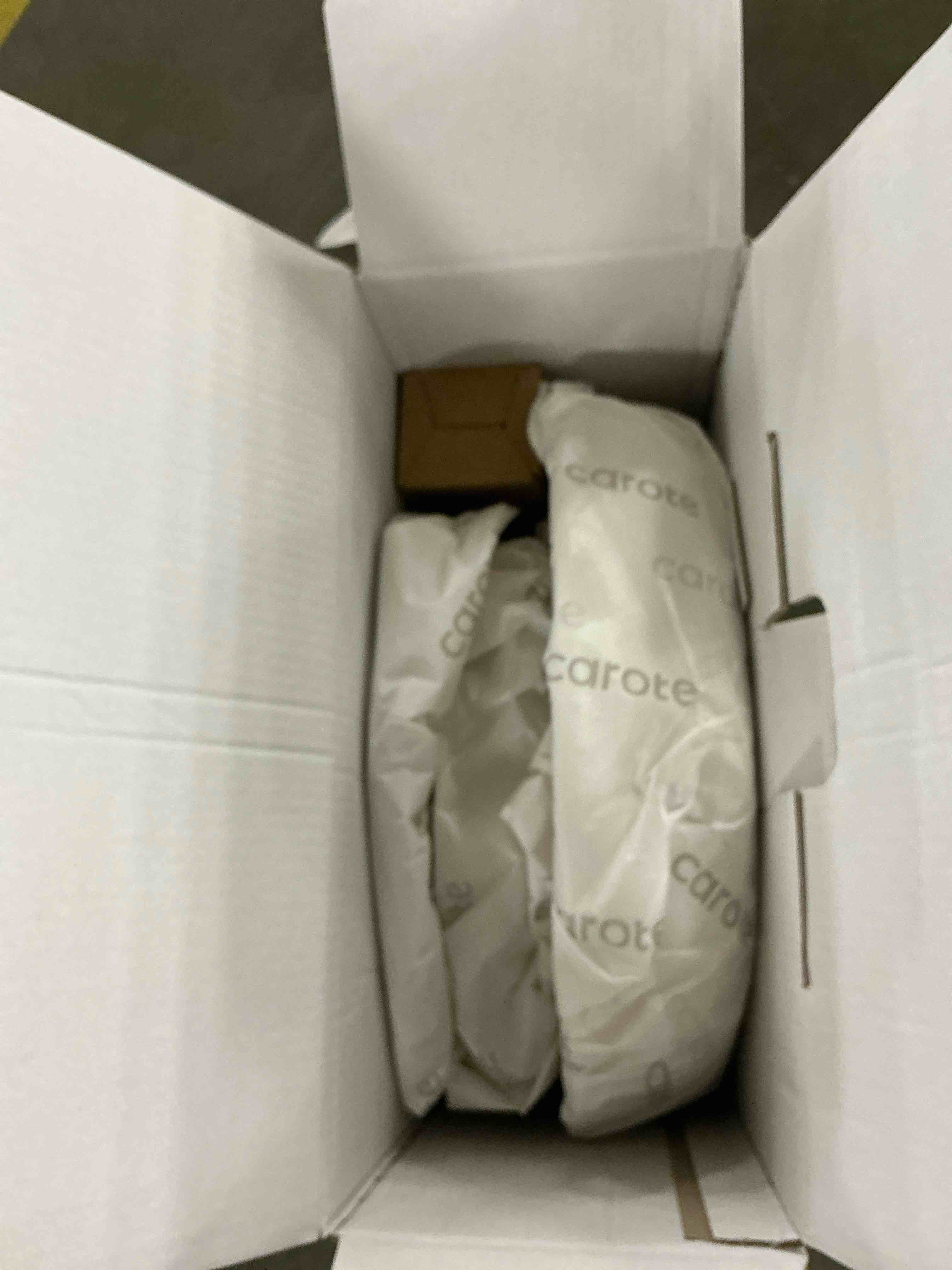 Condition photo showing New/Like New for Carote 6 Pcs Nonstick Pots and Pans, Cookware Set with Detachable Handle, Oven Safe, Stackable Kitchen Cookware, White