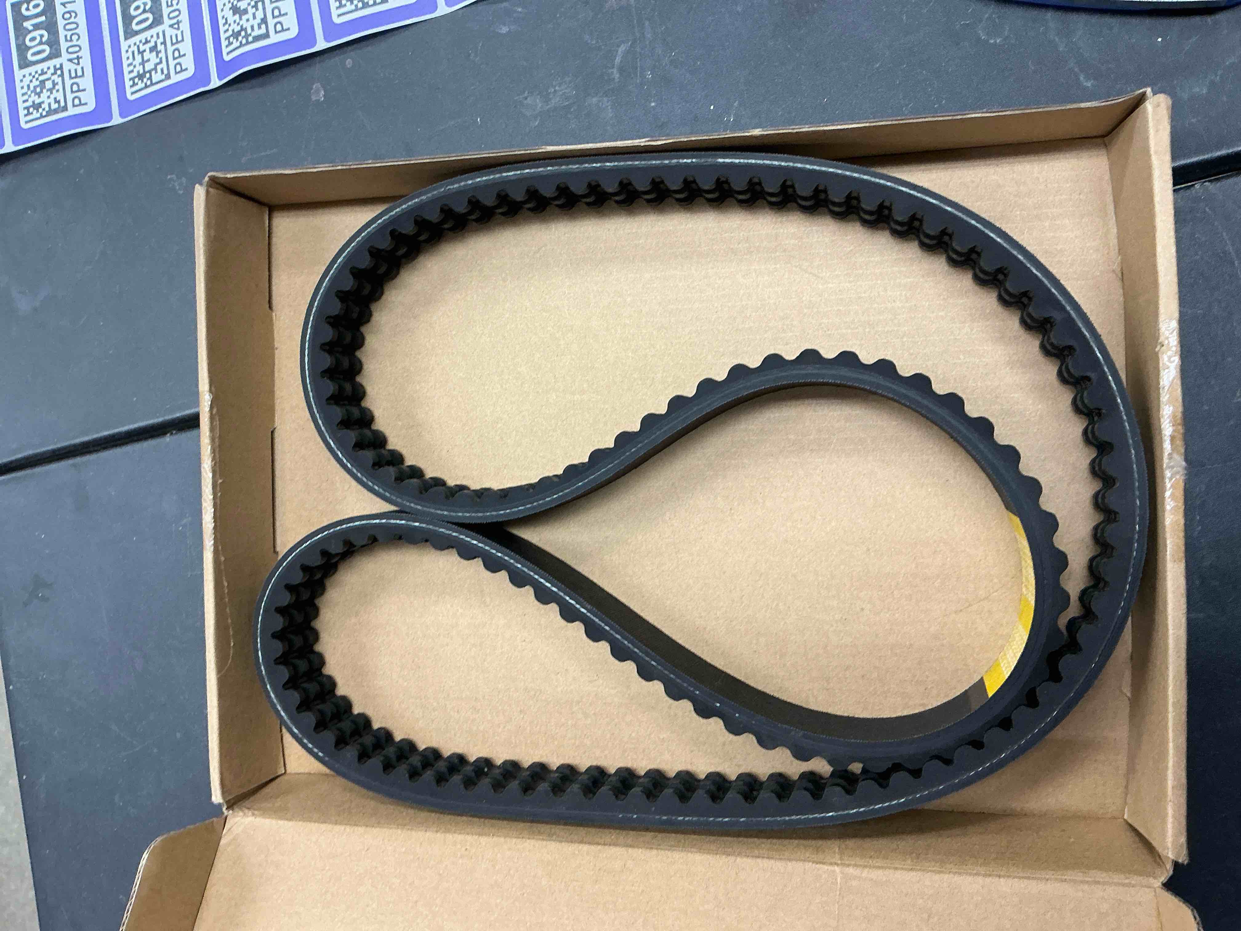 Condition photo showing New/Like New for labwork 6736775 Drive Pump Belt Replacement for Bobcat 753 S130 S150 S160 S175 S185 S205 T180 T190