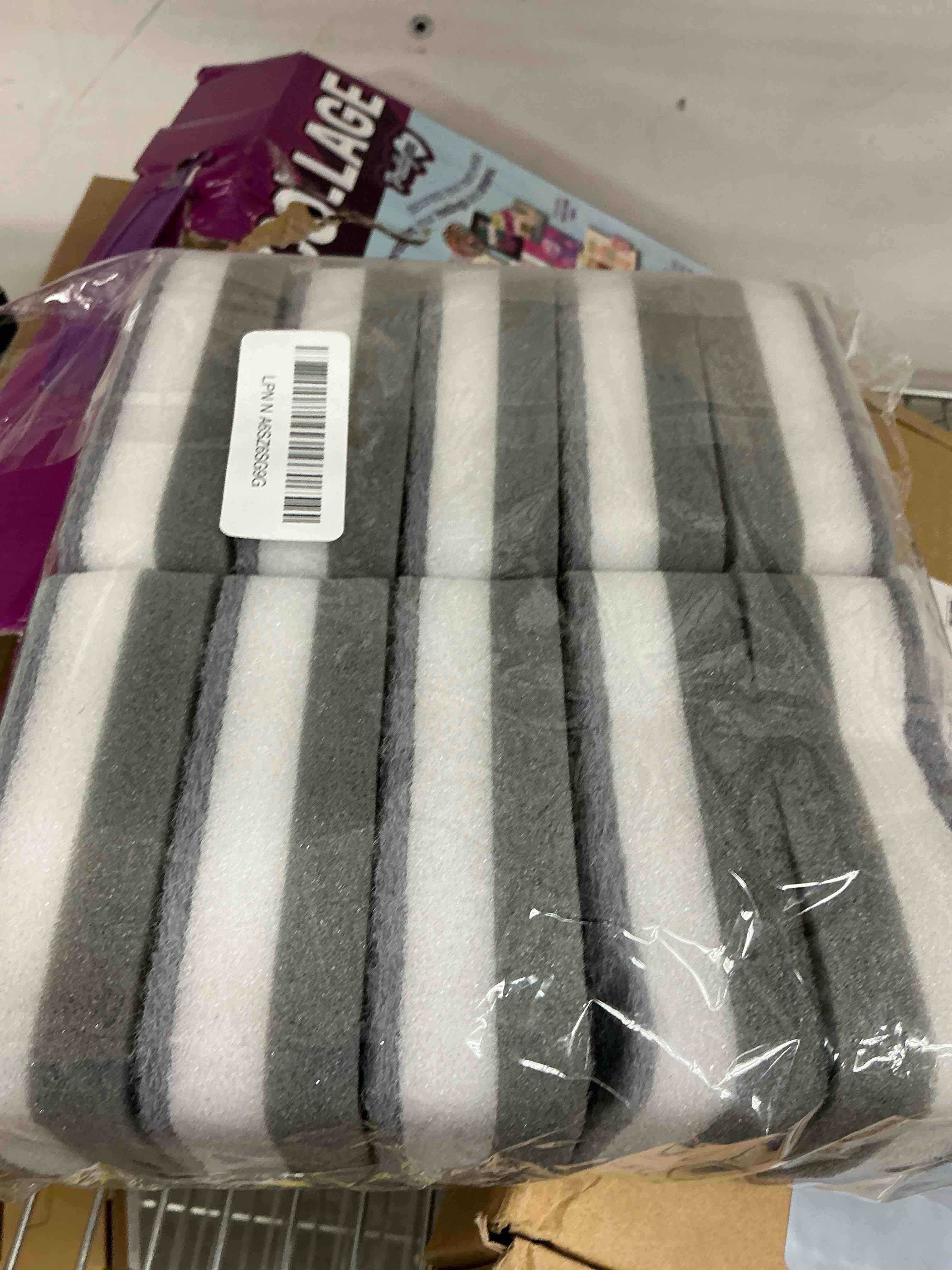 Condition photo showing New/Like New for lasenersm 10 Pieces Dishwashing Sponge Kitchen Dishwashing Sponge Non Scratch Scouring Pad Non-Scratch Scouring Pad Non Scratch Sponge Double-Sided Cleaning Sponge Non-Scratch Scrub Sponge, Grey