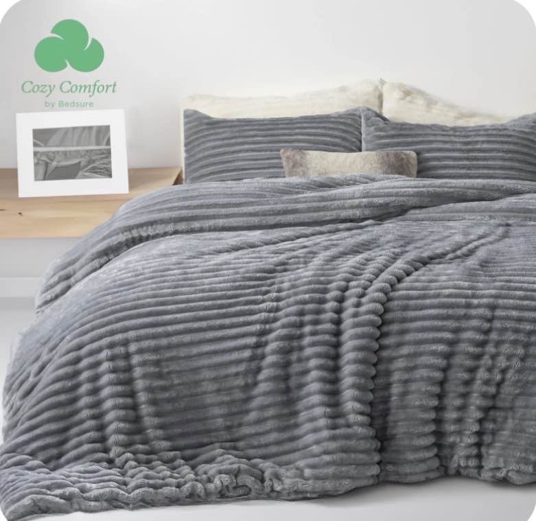 U by Bedsure 3 Pieces Fluffy Queen Comforter Set, Super Soft Faux Fur Grey Bedding Set, 1 Luxury Shaggy Fuzzy Comforter with 2 Pillowcases