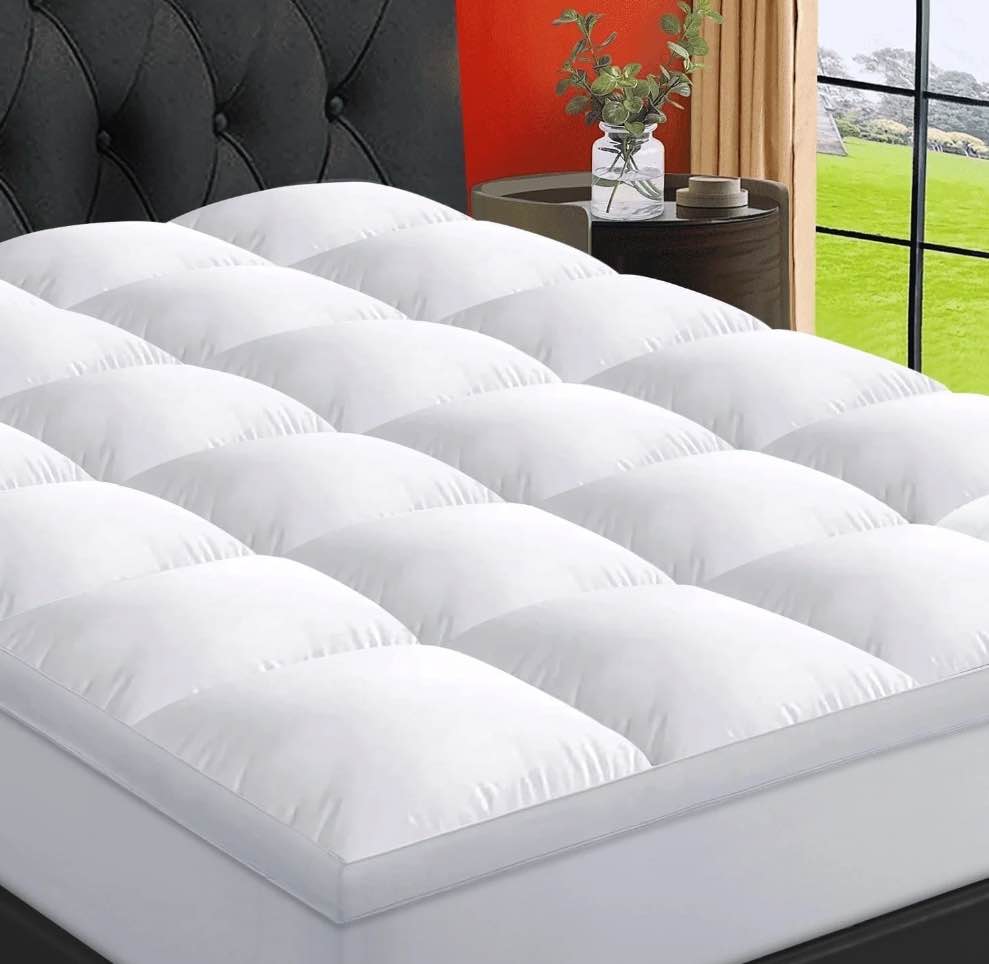 EMONIA 100% 400TC Mattress Topper Queen for Back Pain, 900GSM Mattress Pad Pillow Top, Quilted Fitted Mattress Protector Cover with 8-21" Deep Elastic Pocket, Soft Comfort Breathable (White, Queen)