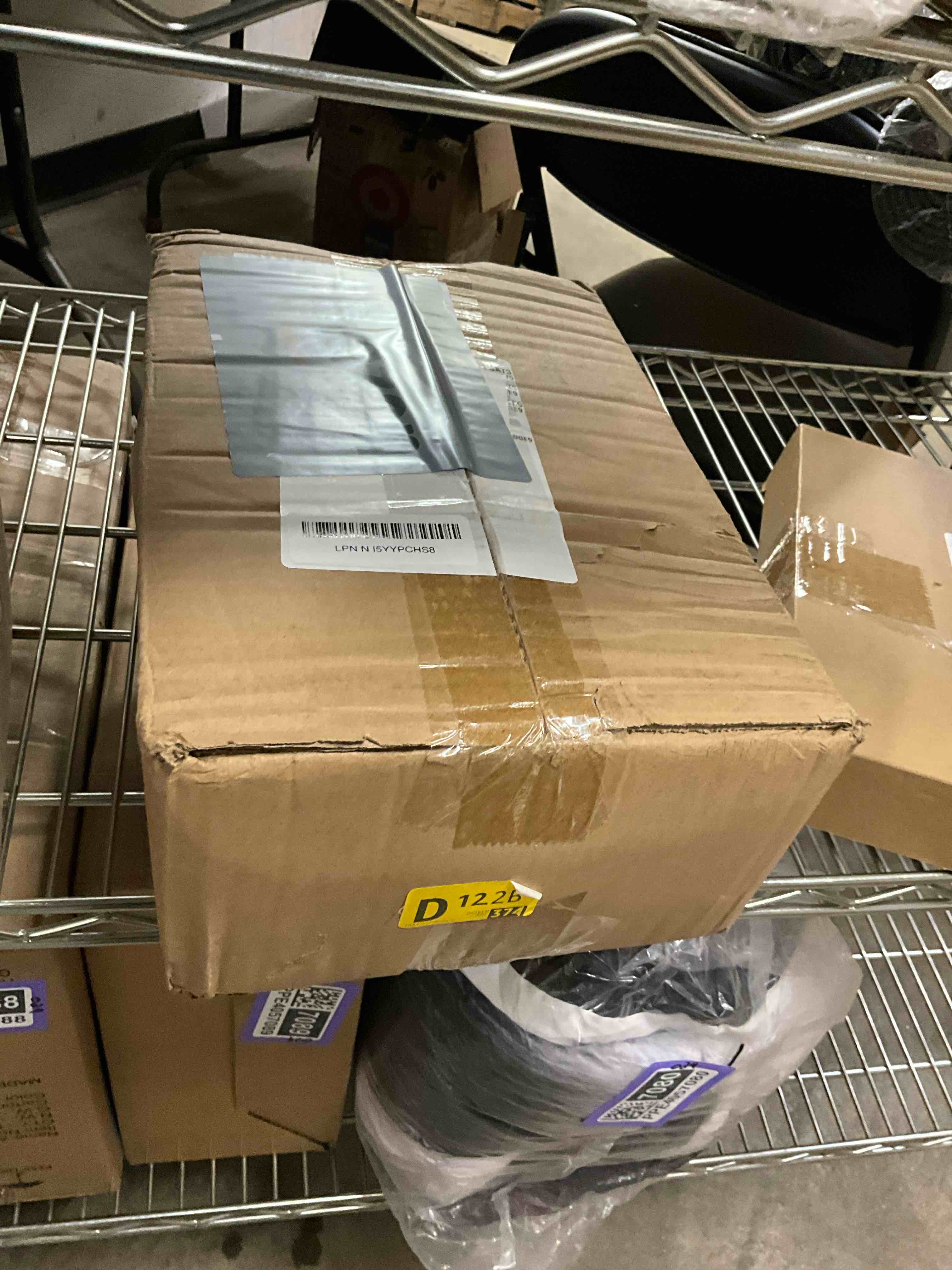 Condition photo showing Good Condition for KIVY Concrete Book Ends for Shelves [Heavy Duty BOOKENDS] - Bookends Decorative for Heavy Books - Modern Trendy Book Ends - Book Stopper for Shelves - Book Holders for Shelves (White Bookends)