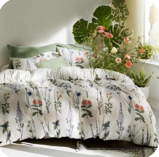 Floral White Comforter Set - King Size, Fluffy Soft Microfiber Comforter, 3 Pieces Cute Botanical Bed Set, Includes 2 Pillow Shams for Women