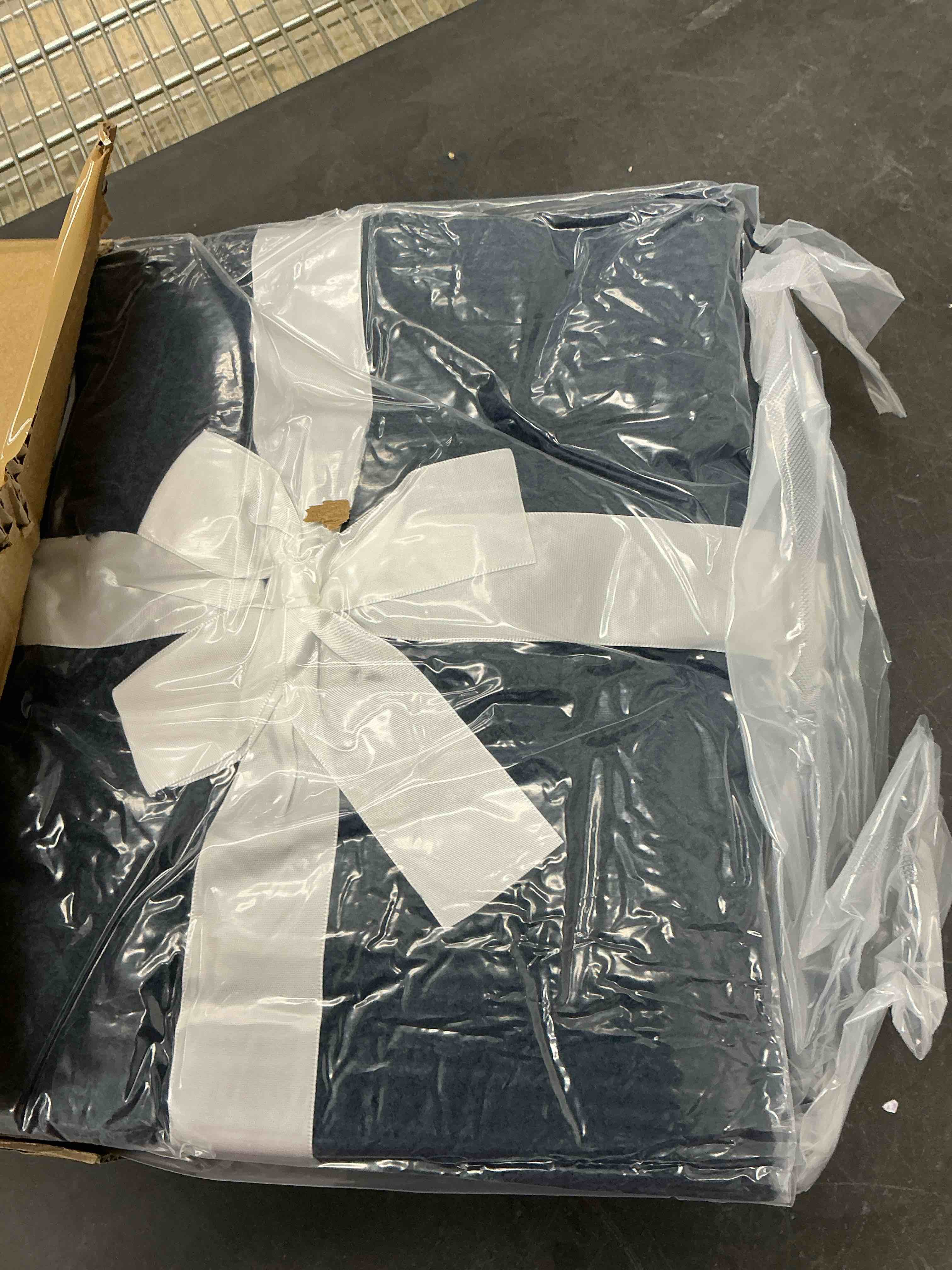 Condition photo showing New/Like New for CYMULA Knit Throw Blanket for Couch Navy Blue-Super Soft Lightweight Plush Fuzzy Fluffy Cozy Blankets and Throws for Sofa Bed, 50x60 inches Navy Throw/Travel(50"x60")