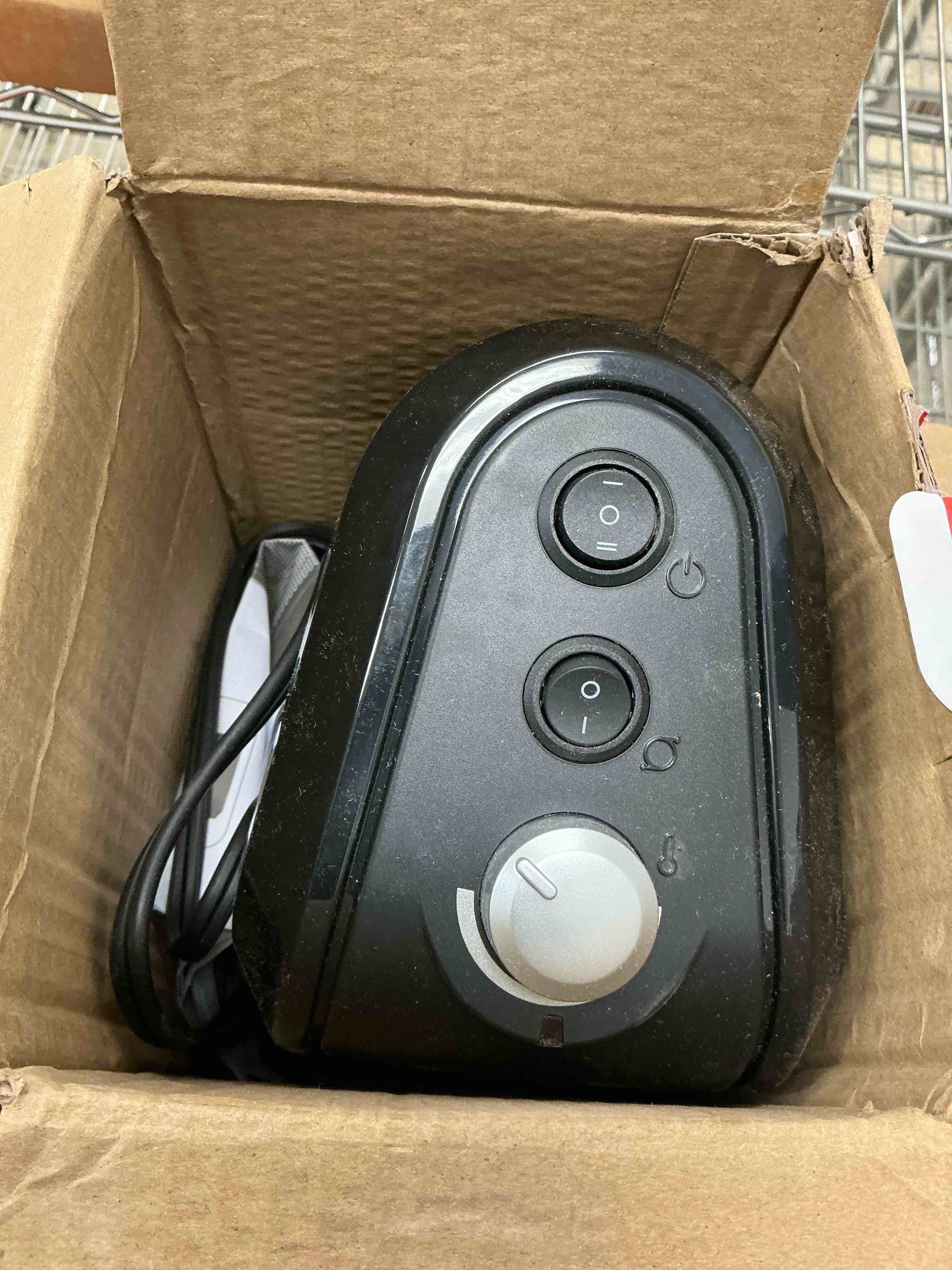 Condition photo showing Good Condition for Lasko Oscillating Ceramic Space Heater for Home with Overheat Protection, Thermostat, and 3 Speeds, 15.7 Inches, Black, 1500W, CT16450, Small, 4 Pounds 15.7" Heater