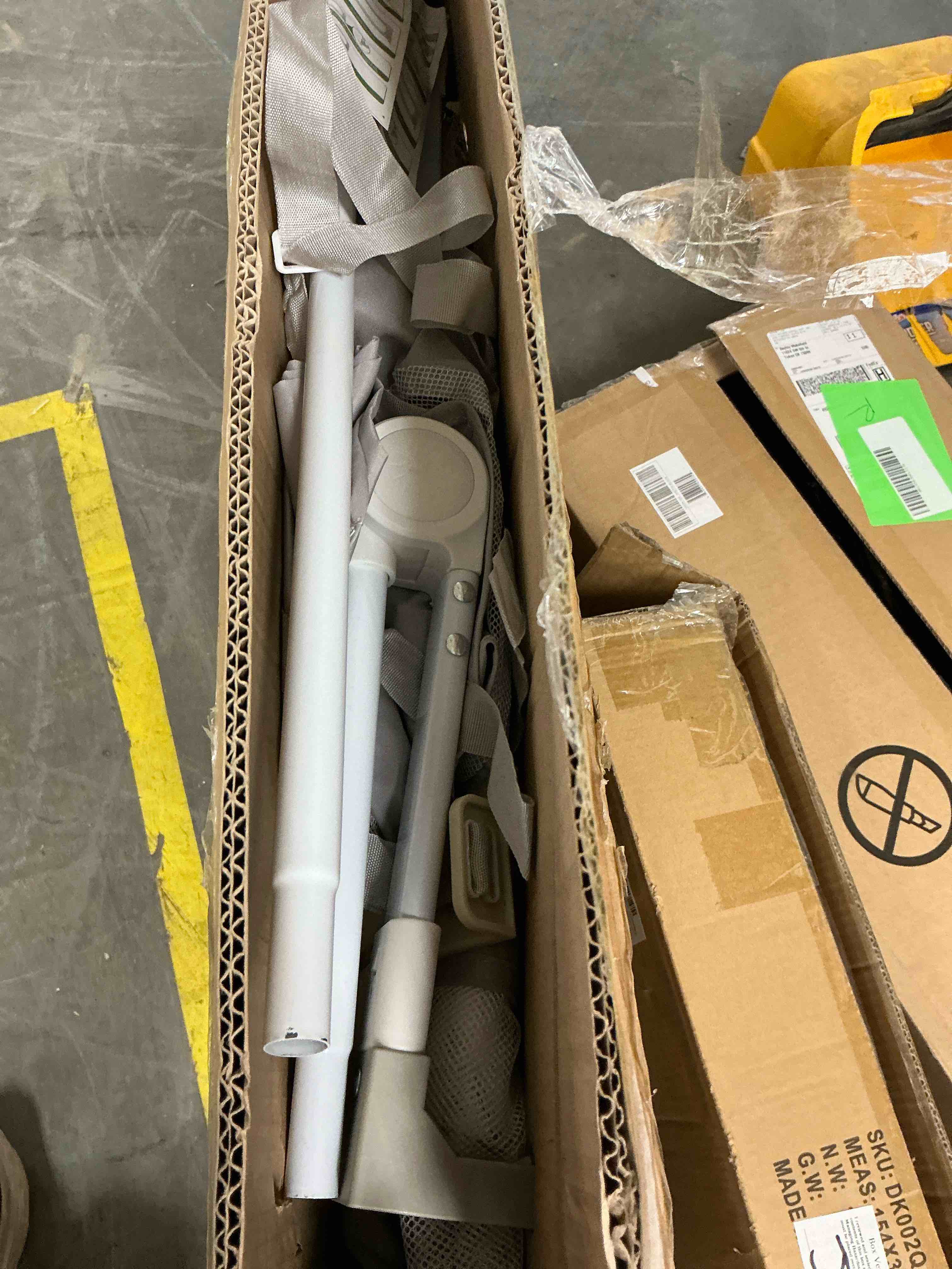 Condition photo showing Good Condition for 58in Baby Safety Rails Height Adjustable Bed Guardrail for Toddlers Single Piece