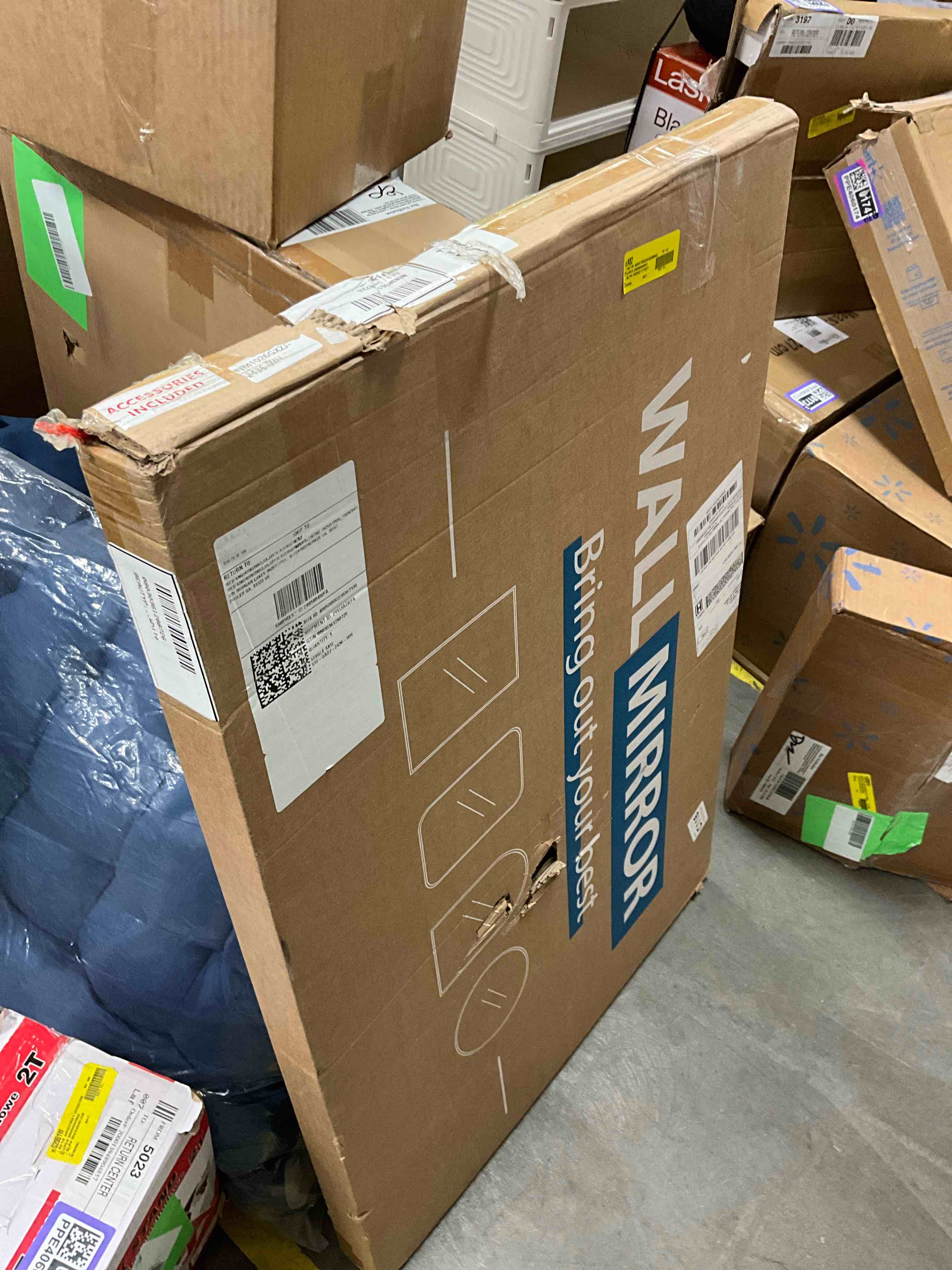 Condition photo showing New/Like New for BEAUTYPEAK 36"x 24" Arched Bathroom Mirror Wall Mirror Wooden Frame,White