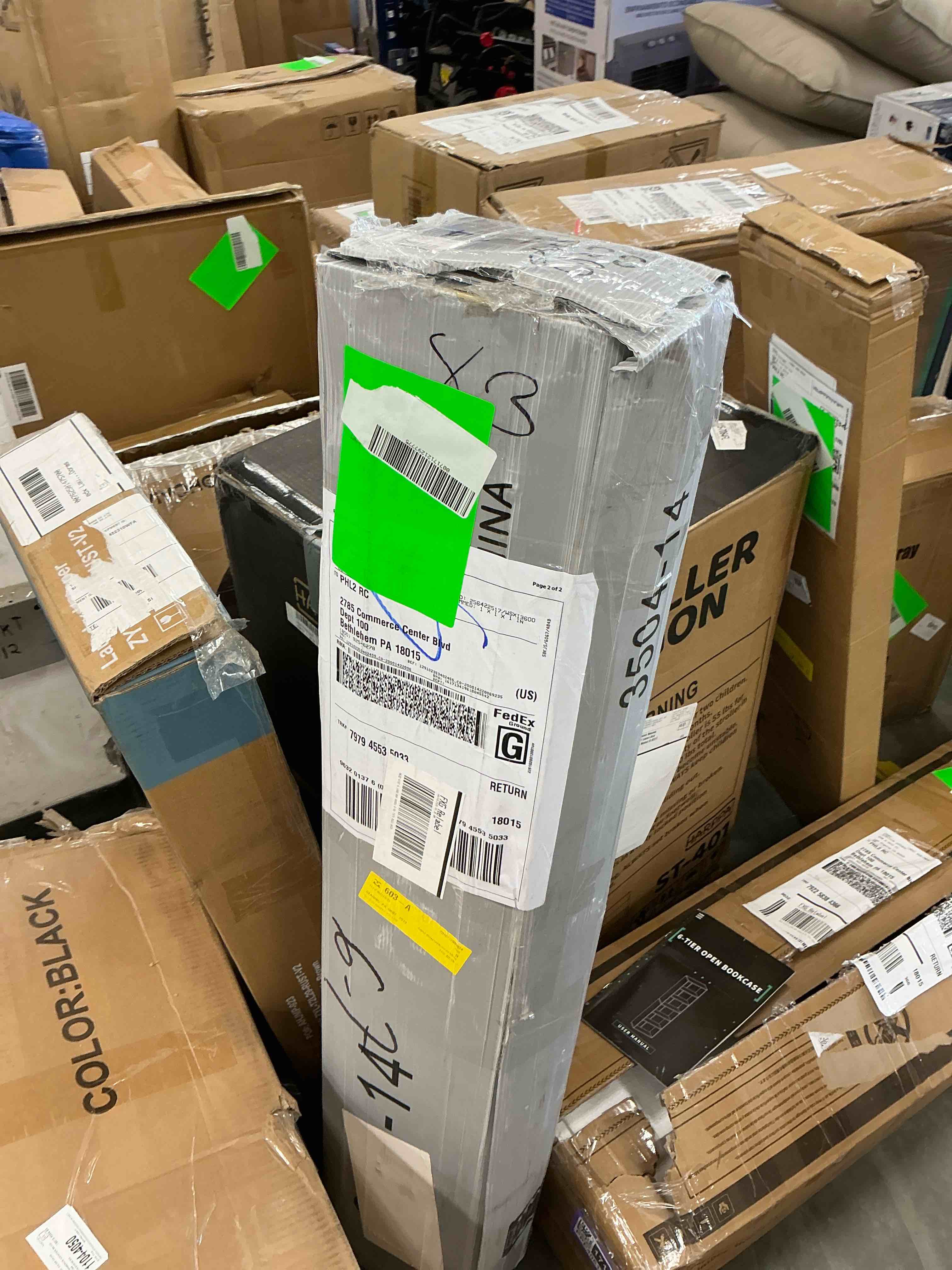 Condition photo showing Good Condition for auroral zone 14 inch queen metal platform bed frame, heavy duty mattress foundation, no box spring required