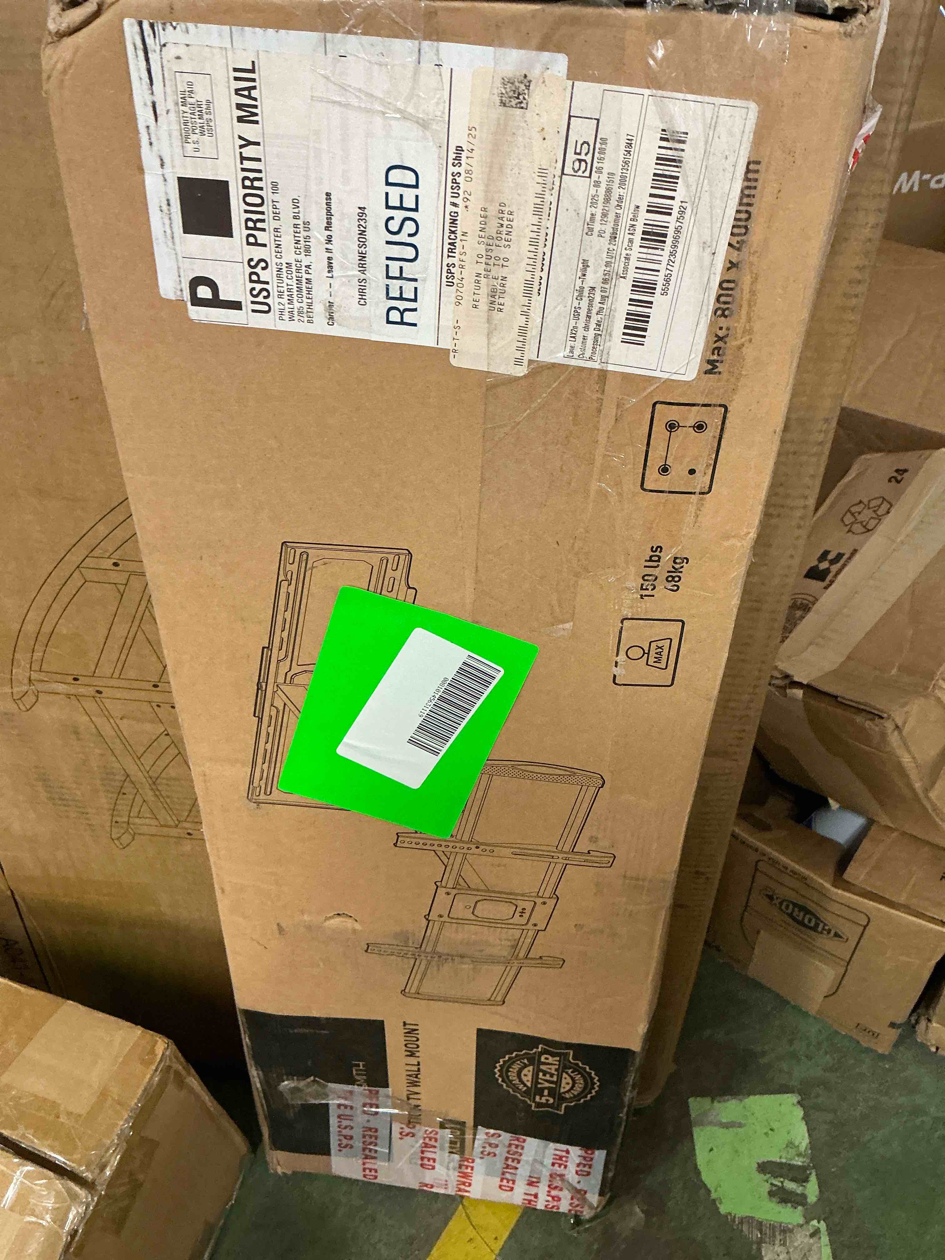 Condition photo showing Good Condition for mountftv full motion long arm tv wall mount for 42-90 inch tvs corner articulating tv mount bracket with 42.72 inch long arm extension swivel and tilt max 800x400mm holds up to 150 lbs