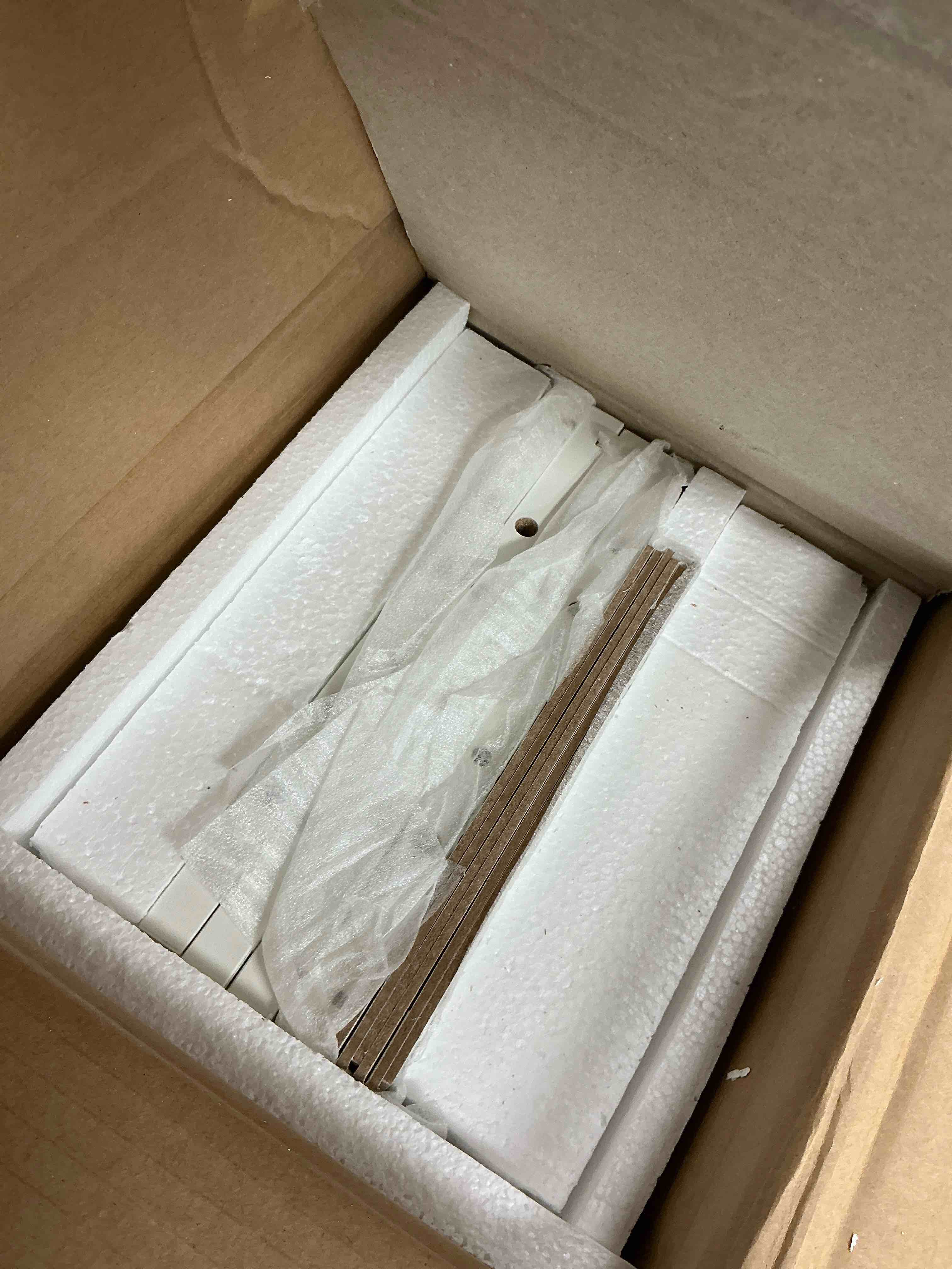 Condition photo showing New/Like New for vasagle custos collection - bookshelf, 6-tier bookcase, book shelf, open storage shelf, 9.4 x 23.6 x 63.3 inches, for living room, home office, dinning room, cloud white ulbc166t14 1 pack 6 tiers (23.6"w) cloud white