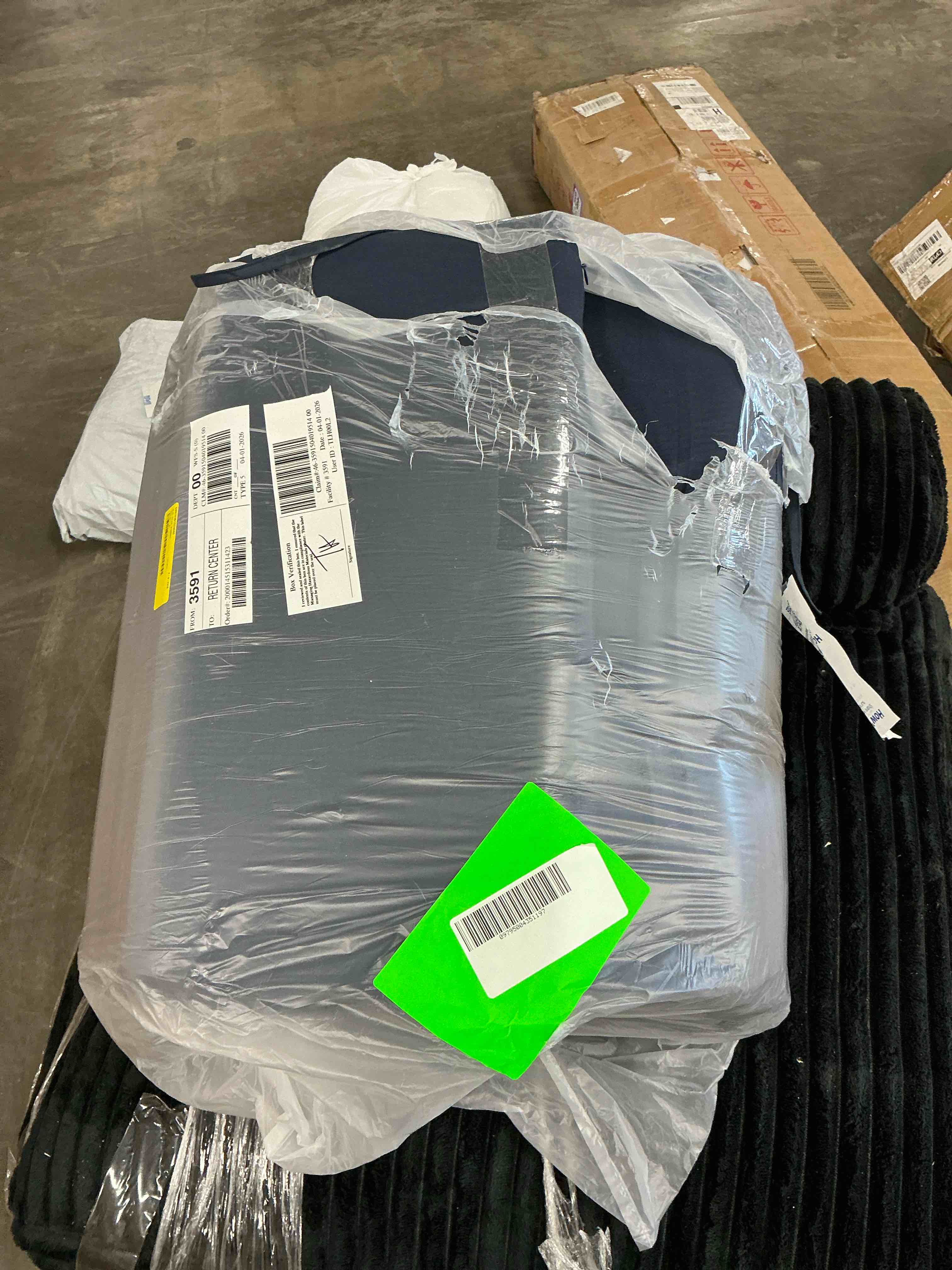 https://s3.amazonaws.com/lotting-images-prod/EmanualPiazza/PPE4062511_1776710024794.jpeg