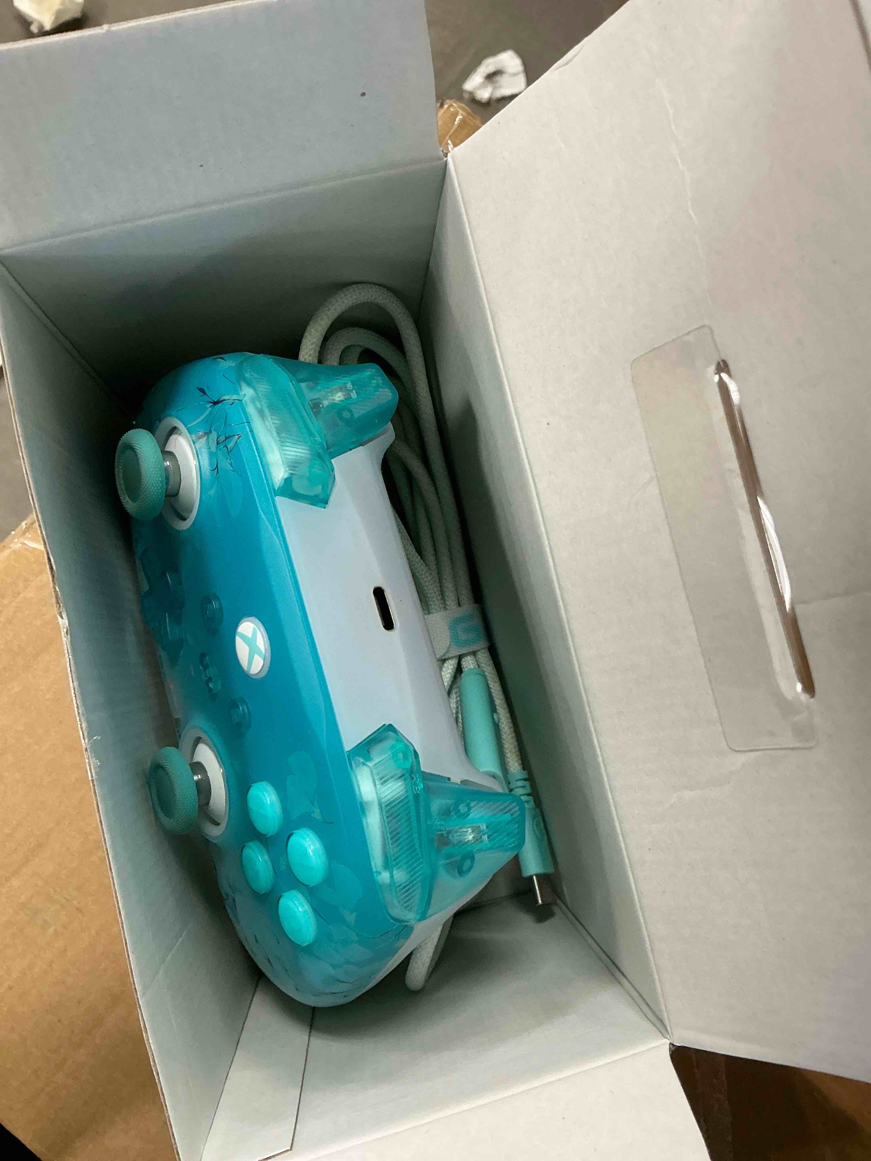 Condition photo showing Good Condition for gamesir t7 pro floral wired controller for xbox series x|s, xbox one, windows 10/11 & steam, hall effect sticks & triggers, 2 back buttons, dynamic rgb, floral matte design, ergonomic, 3.5mm audio