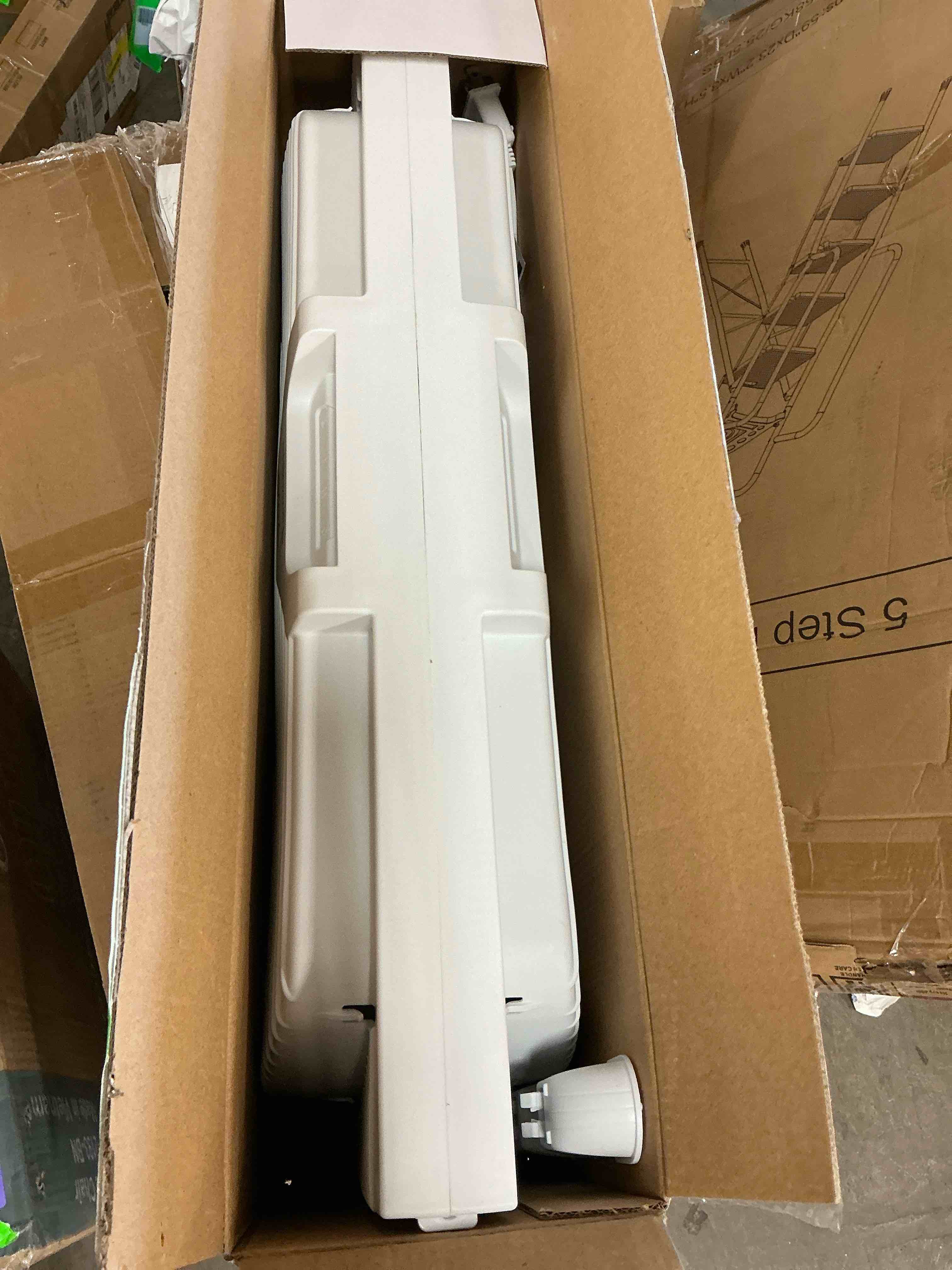 Condition photo showing Good Condition for comfort zone 9  twin window fan with quiet setting  reversible airflow control  3-speeds  expandable  exhaust  dual fan  airflow 9.84 ft/sec  ideal for home  kitchen  bedroom & office  cz319wt2