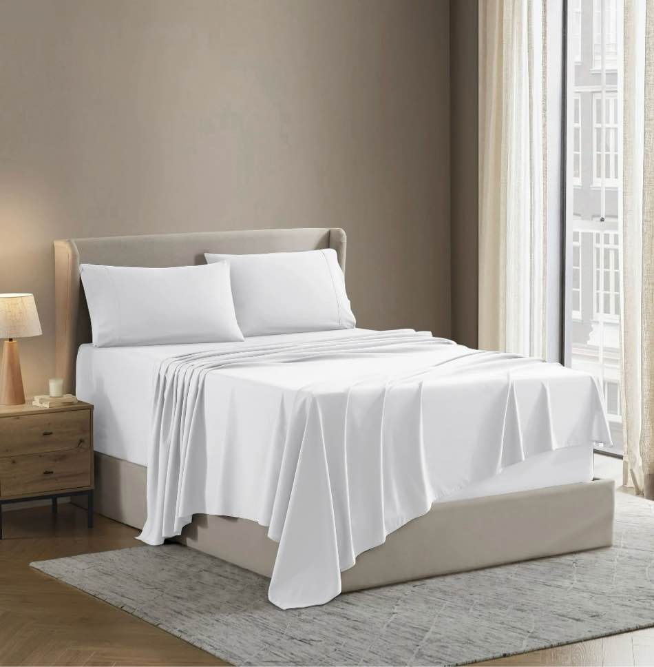 Clara Clark King Size Deep Pocket 4 Piece Bed Sheets Set 1800 Series Hotel Luxury Soft Microfiber White