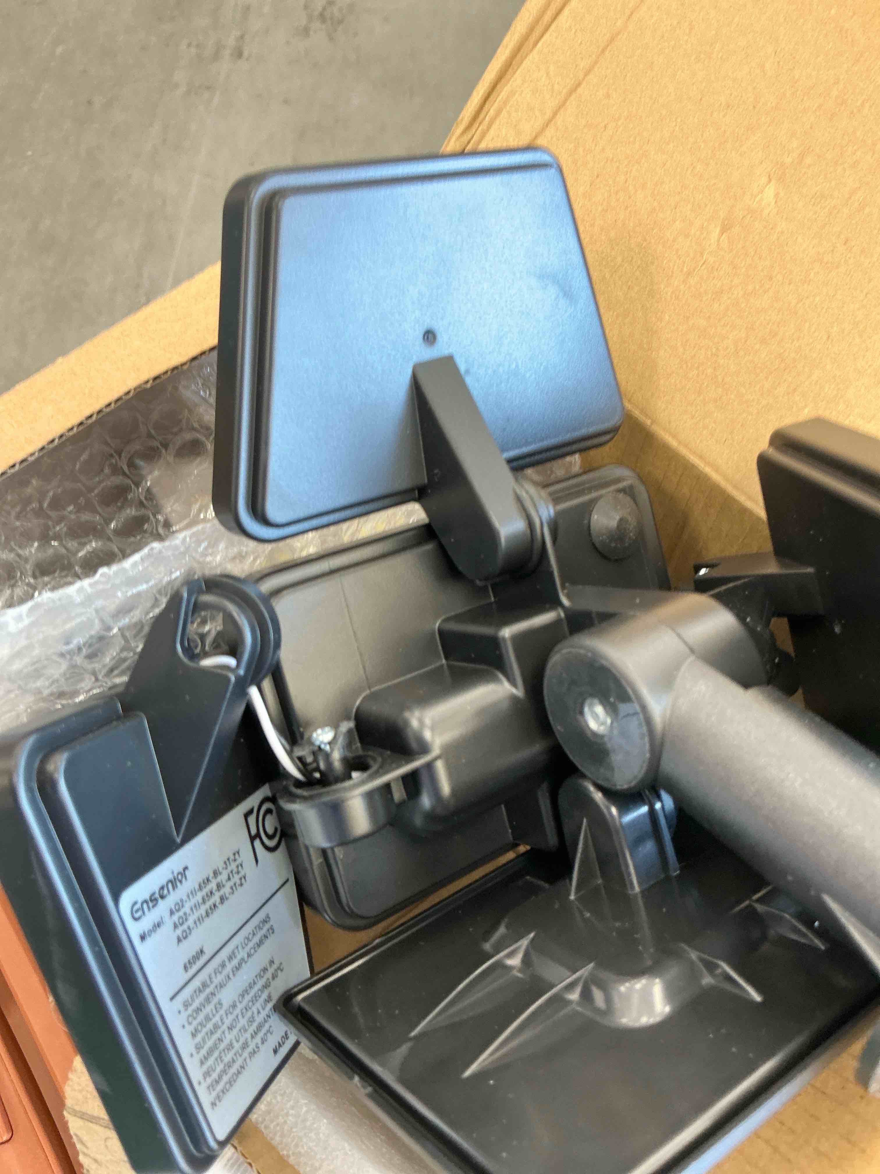 Condition photo showing Good Condition for ensenior solar lights outdoor, motion sensor outdoor light with remote control, ip65 waterproof 279 led 4 heads solar security light with 4 mode, 270° wide angle solar flood light for outside, 2 packs