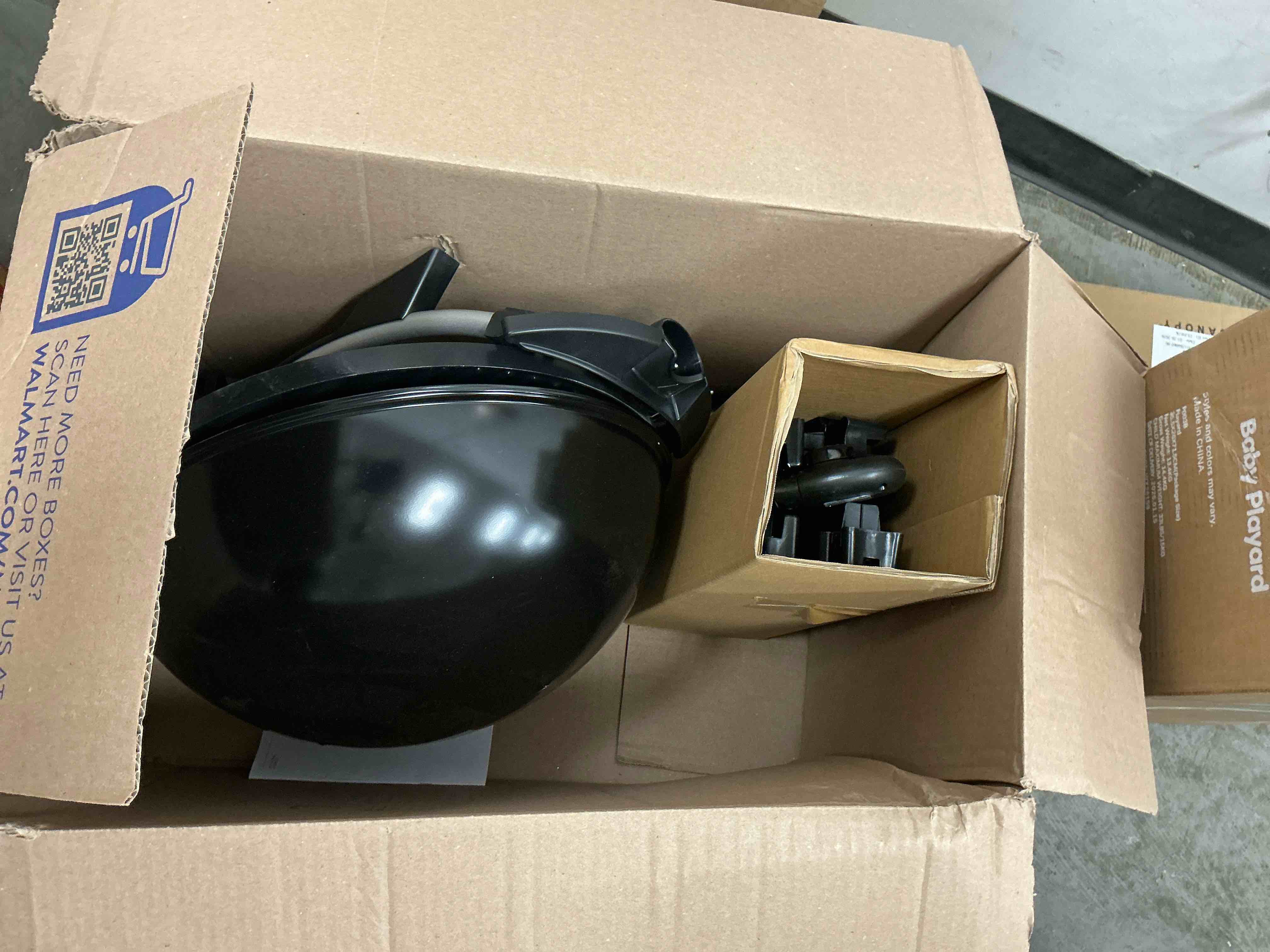 Condition photo showing Good Condition for george foreman indoor/outdoor electric patio grill, apartment approved, 15-serving, removable stand, black