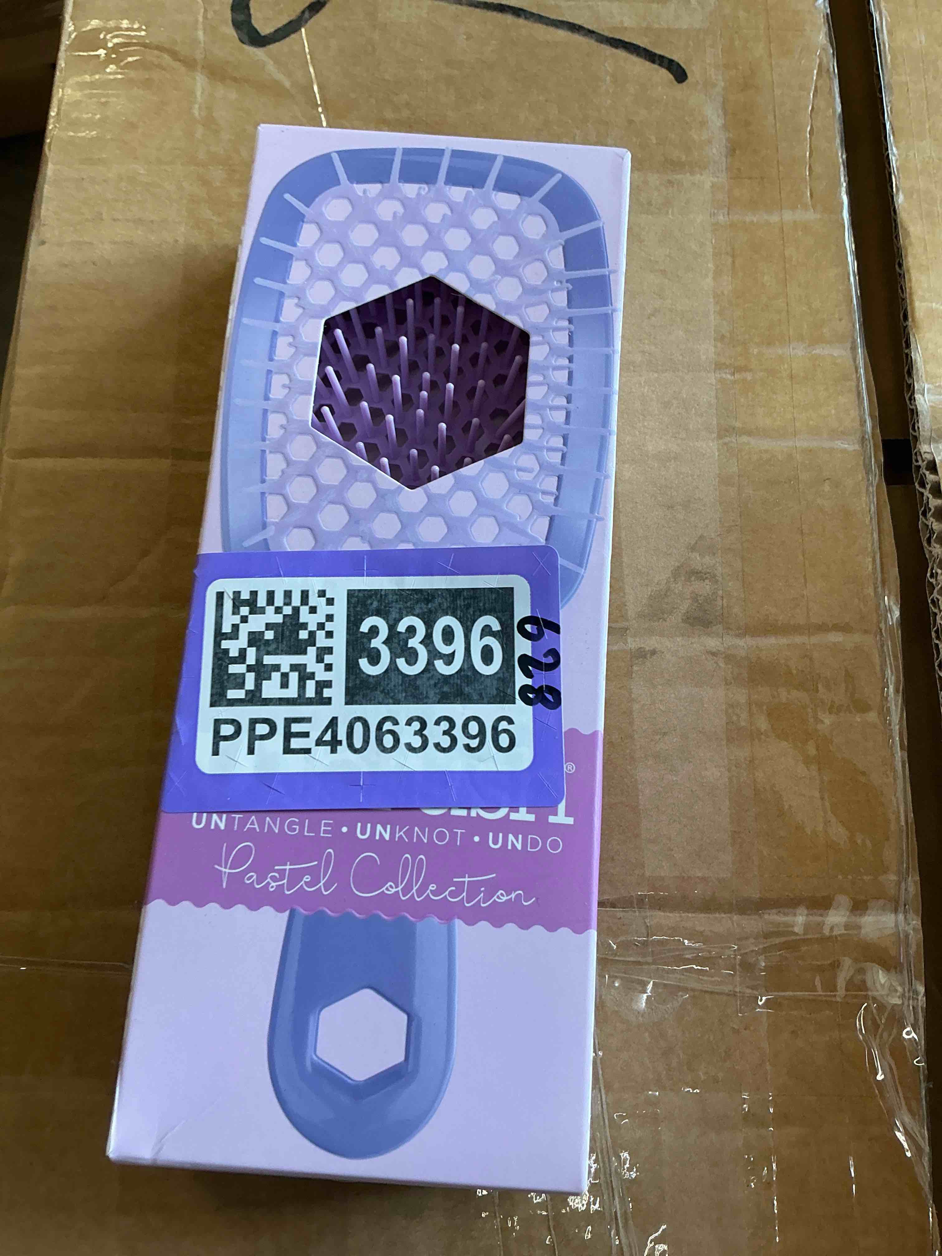 Condition photo showing New/Like New for fhi heat unbrush detangling brush for pain-free brushing on all wet or dry hair types — durable duoflex anti-static bristles, lightweight handle, vented hair brush