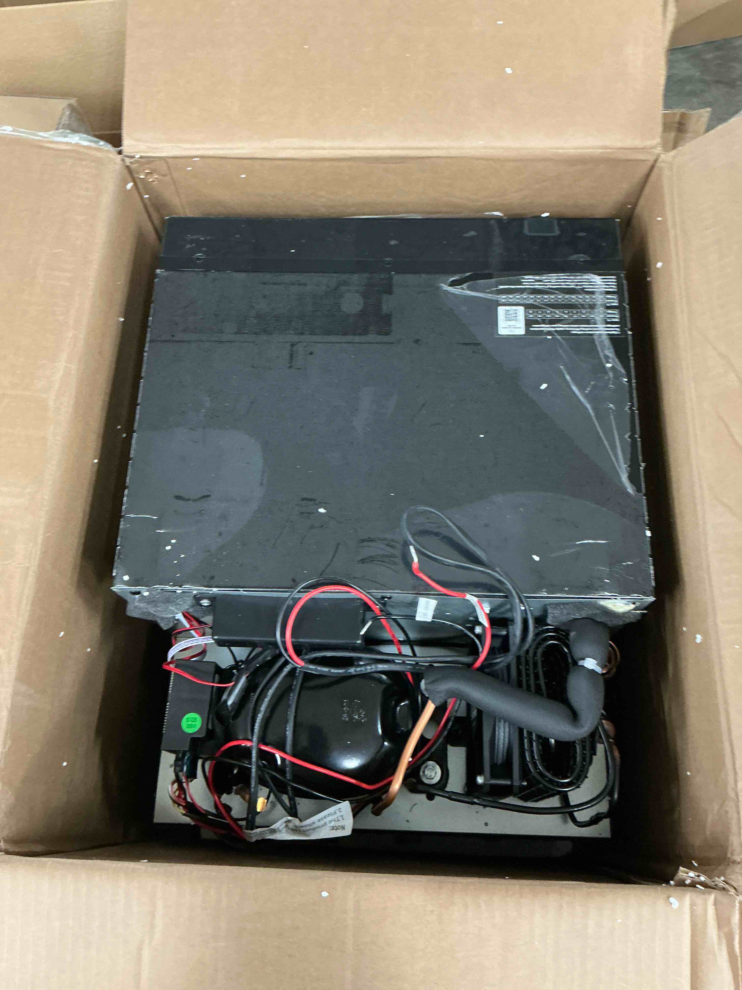 Condition photo showing Good Condition for bodega camper fridge rv refrigerator electric car cooler - 12 volt freezer compressor for refrigerated rruits and vegetables - 45l
