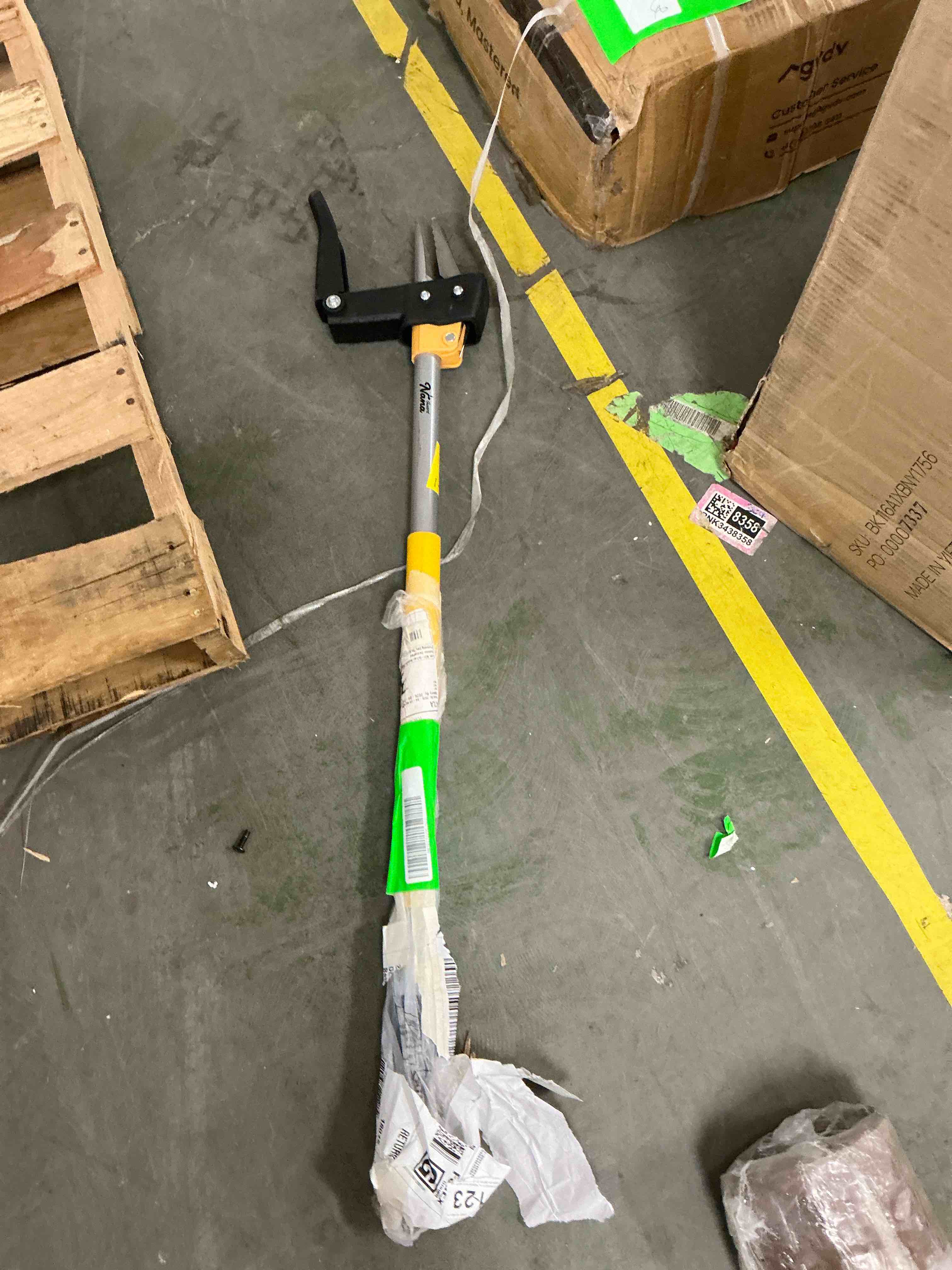 Condition photo showing Good Condition for stand up weed puller tool 3-claw, gardening weeder, hand weeding tool with 39" long ergonomic handle weeding tool