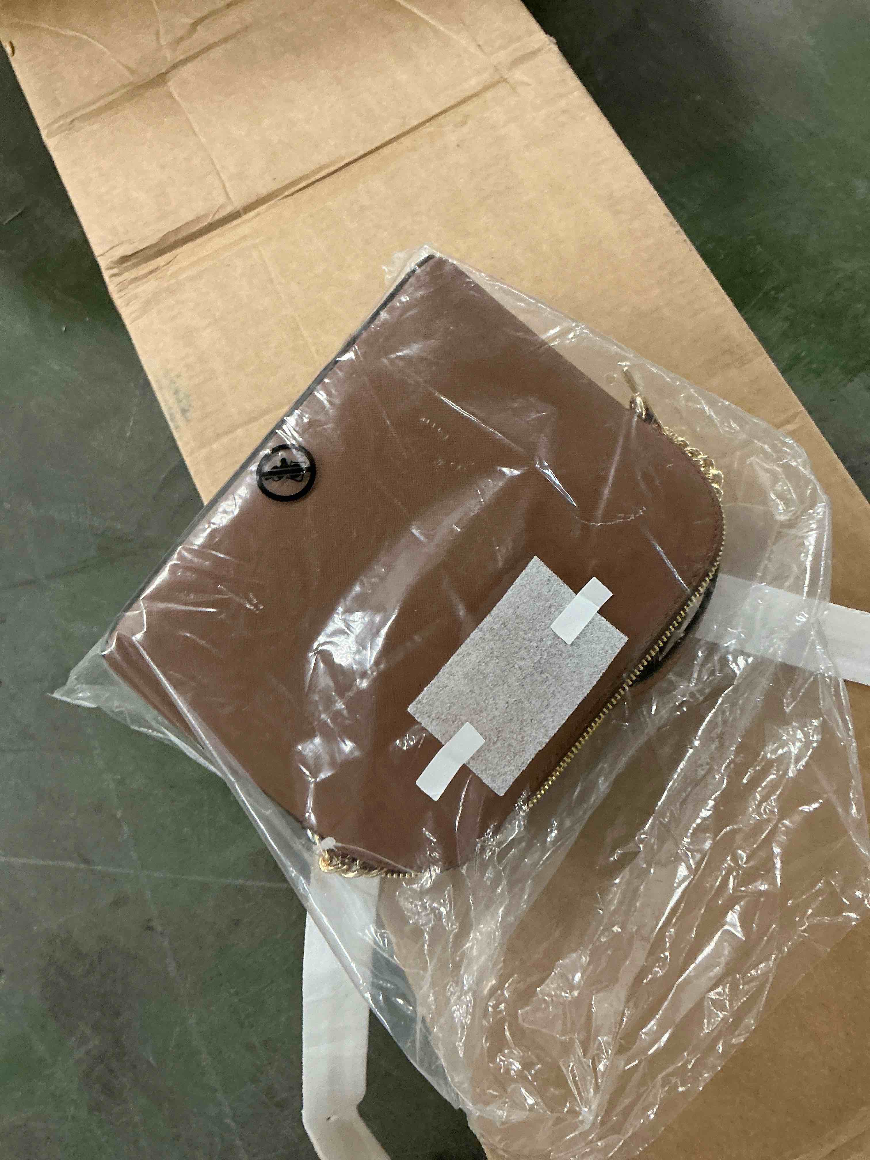 https://s3.amazonaws.com/lotting-images-prod/EmanualPiazza/PPE4064017_1778269797599.jpeg