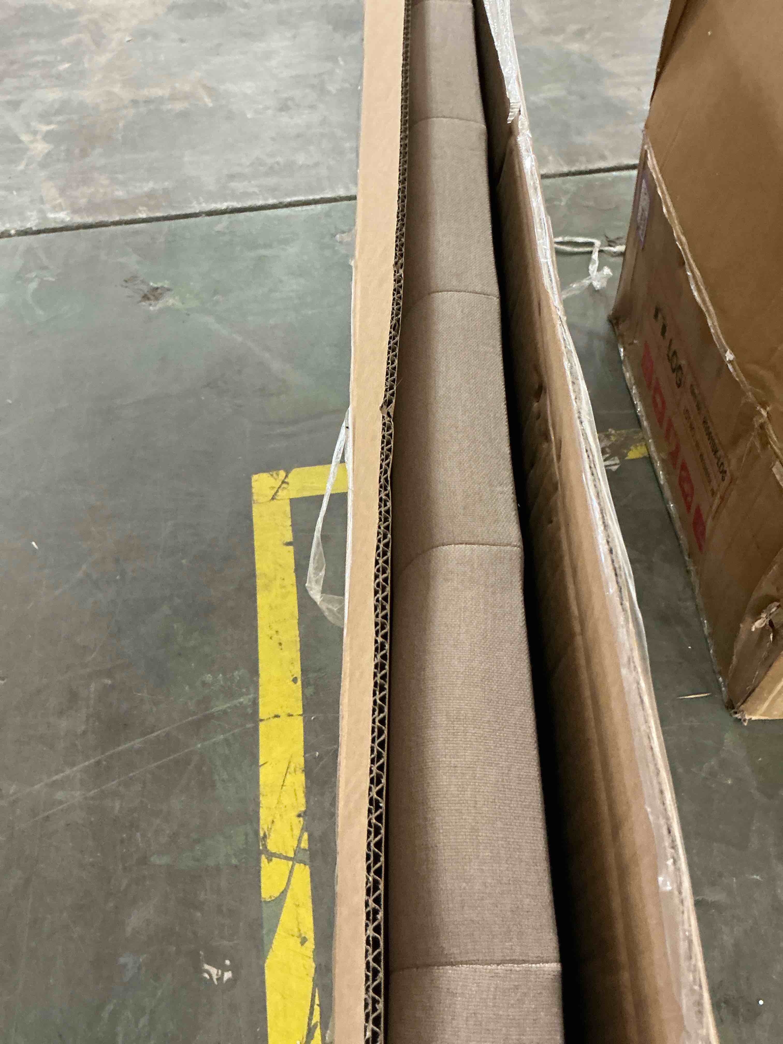 https://s3.amazonaws.com/lotting-images-prod/EmanualPiazza/PPE4064030_1778267819978.jpeg