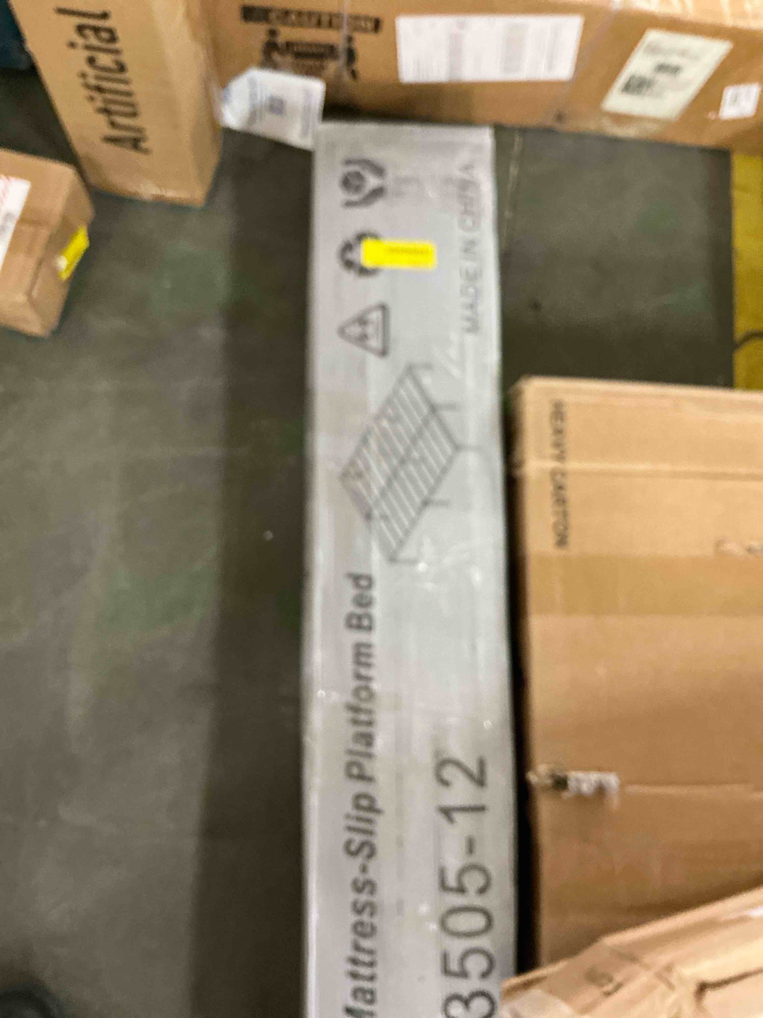 https://s3.amazonaws.com/lotting-images-prod/EmanualPiazza/PPE4064095_1778509384792.jpeg